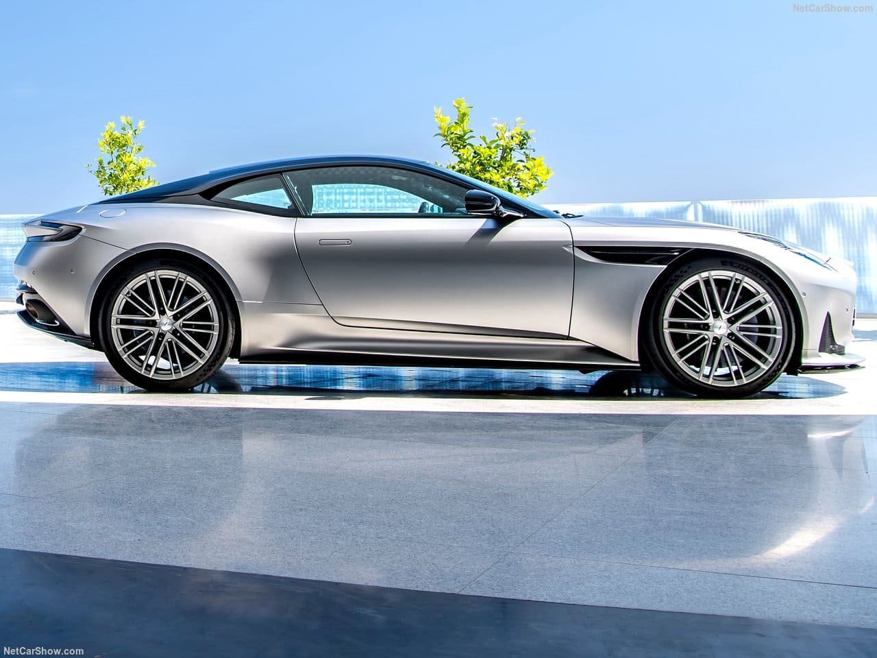 2024 - ASTON MARTIN DB12 SATIN ALUMINITE SILVER, foto 70