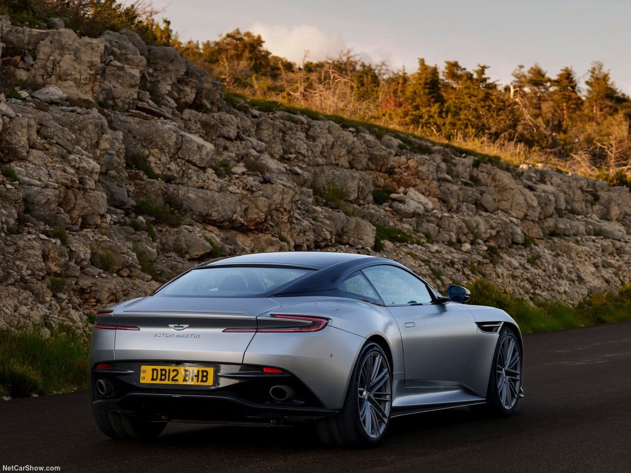 2024 - ASTON MARTIN DB12 SATIN ALUMINITE SILVER, foto 81