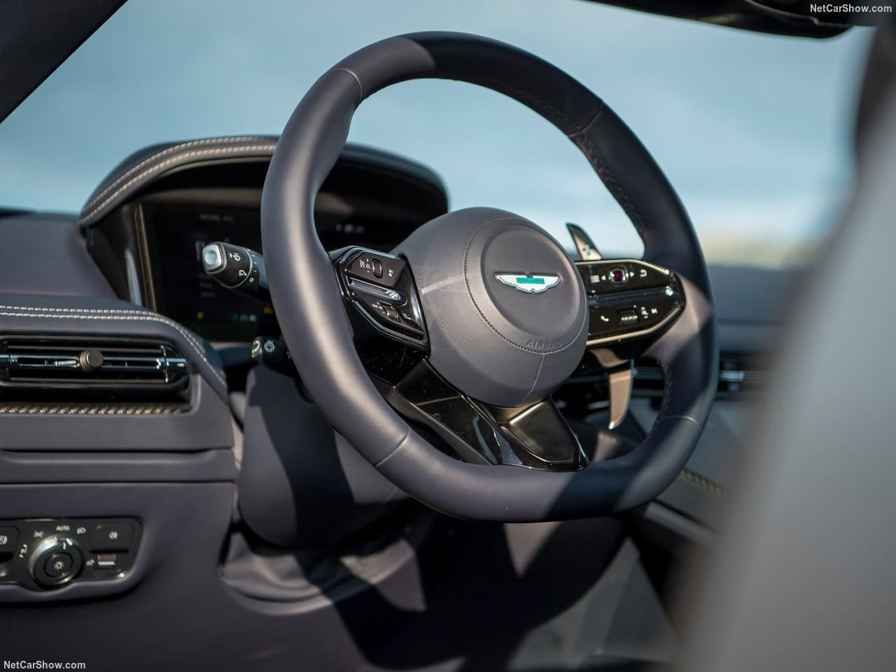 2024 - ASTON MARTIN DB12 SATIN ALUMINITE SILVER, foto 104