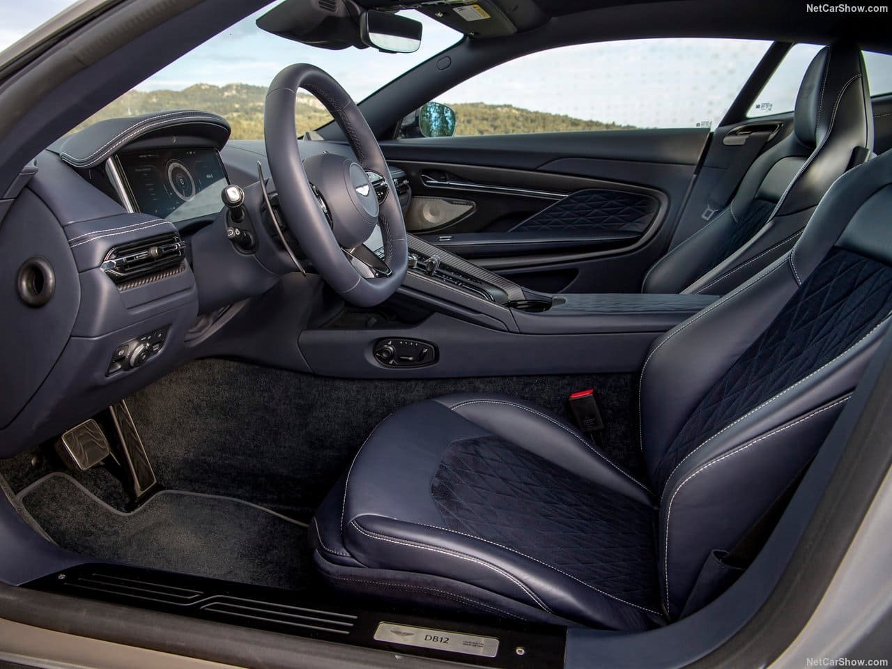 2024 - ASTON MARTIN DB12 SATIN ALUMINITE SILVER, foto 105