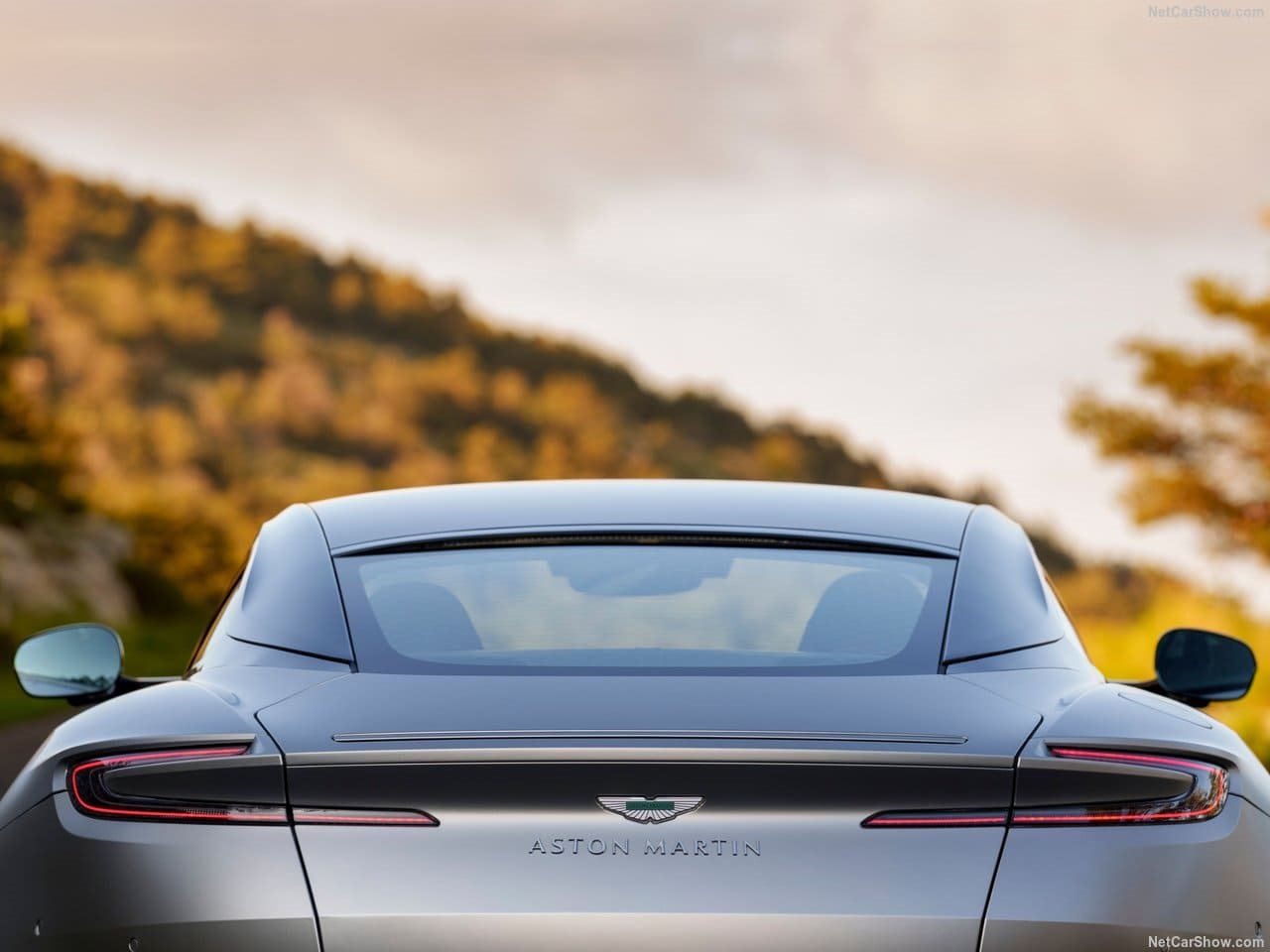 2024 - ASTON MARTIN DB12 SATIN ALUMINITE SILVER, foto 112