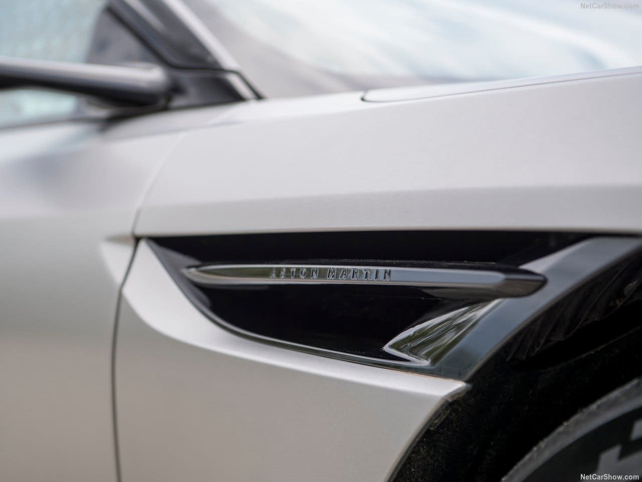 2024 - ASTON MARTIN DB12 SATIN ALUMINITE SILVER, foto 123