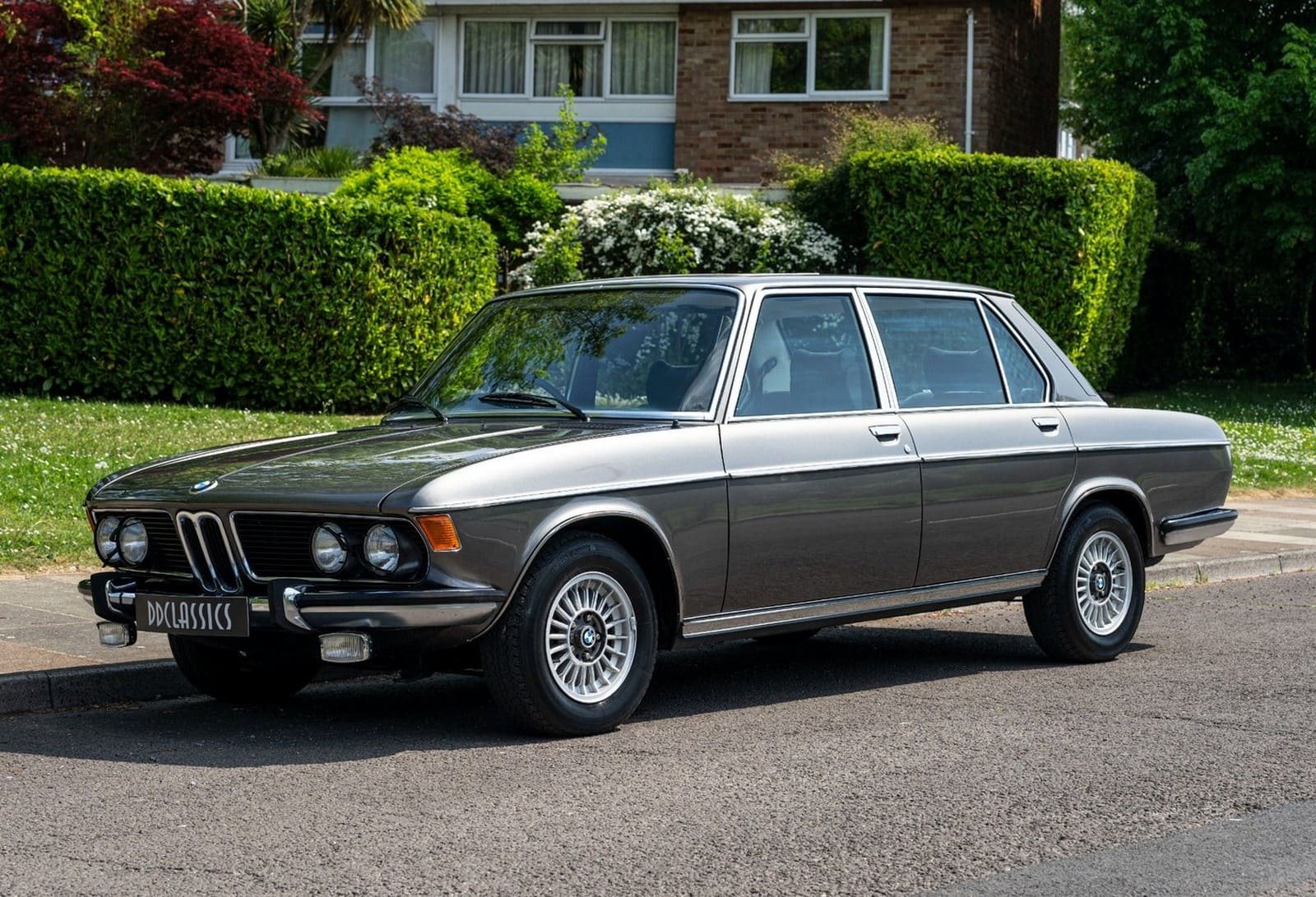 BMW 3.3 L SEDAN, foto 1