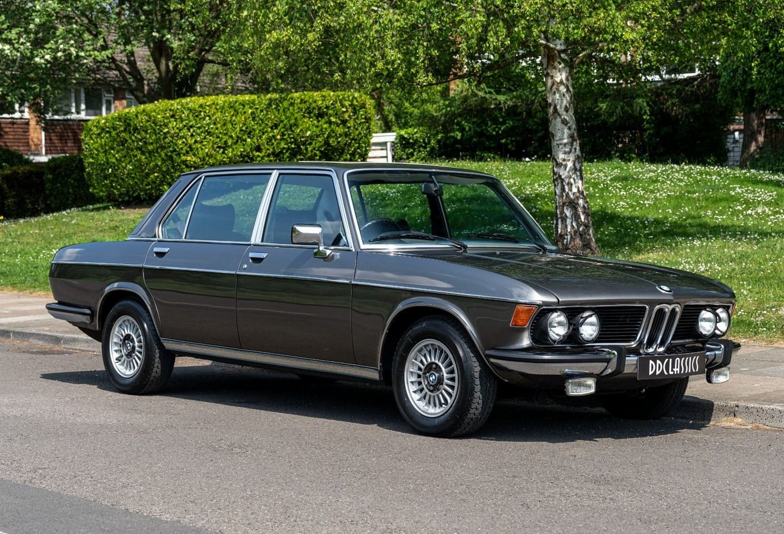 BMW 3.3 L SEDAN, foto 2