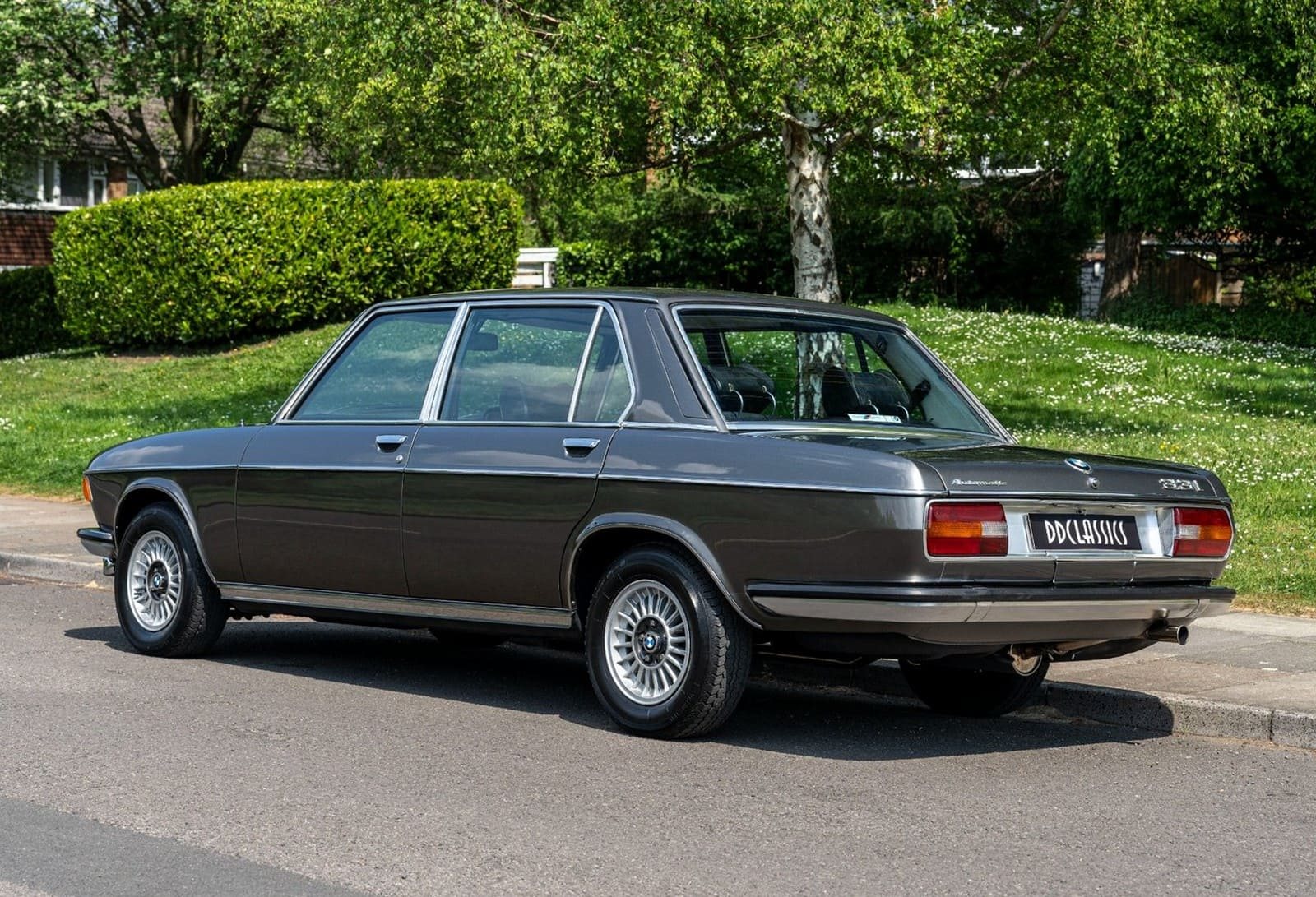 BMW 3.3 L SEDAN, foto 4