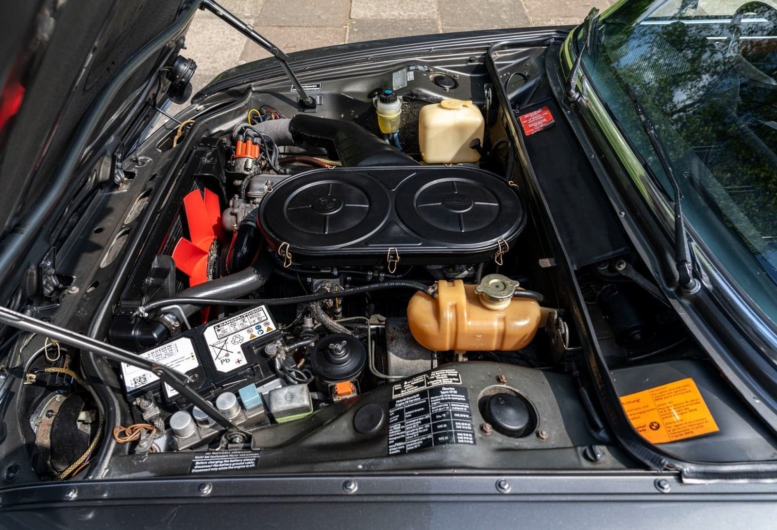 BMW 3.3 L SEDAN, foto 29