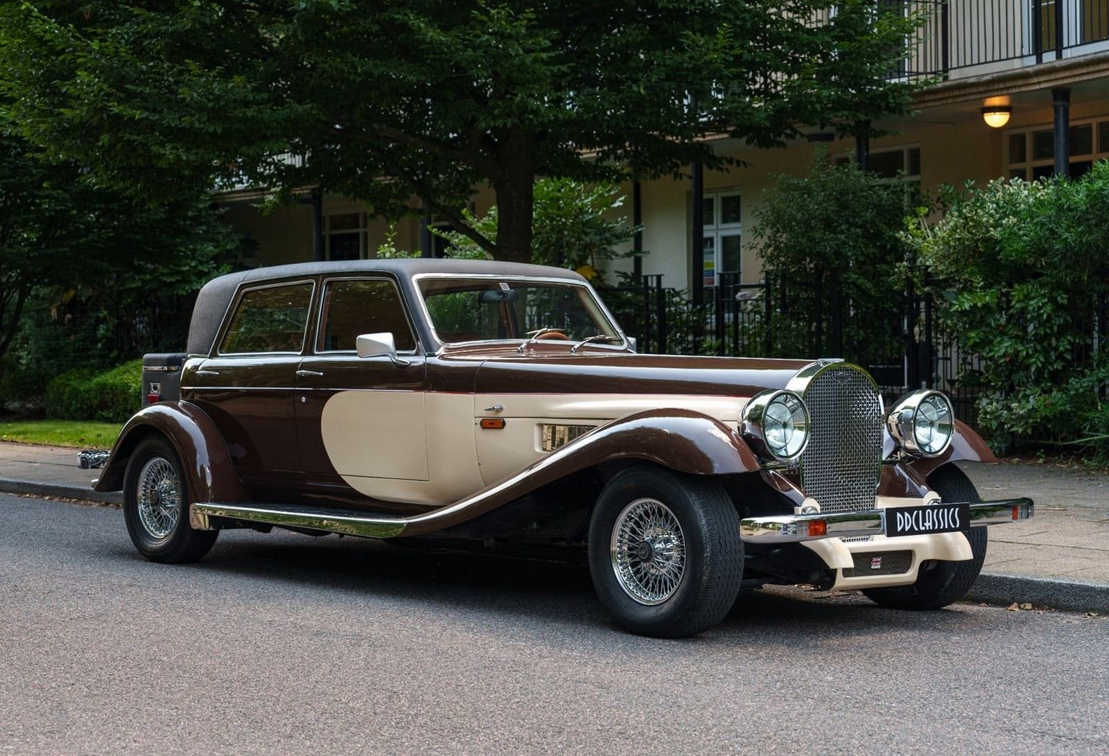 PANTHER DE VILLE V12, foto 2