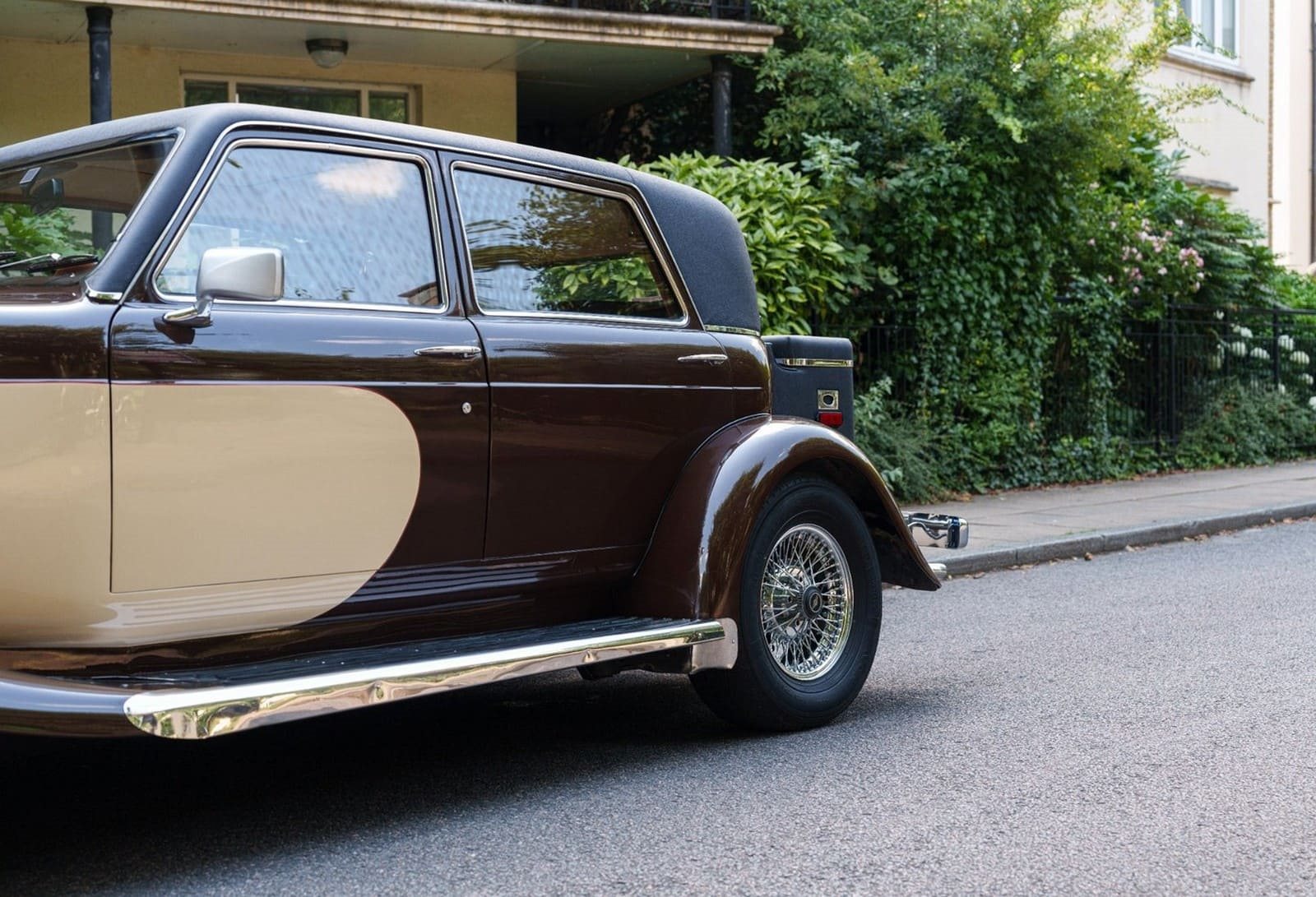 PANTHER DE VILLE V12, foto 13