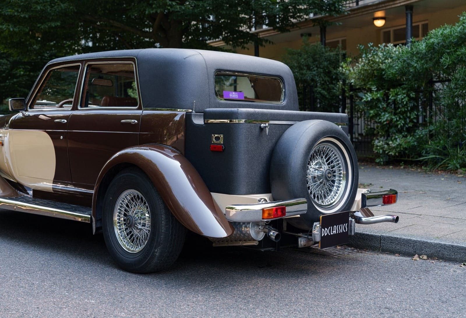 PANTHER DE VILLE V12, foto 14