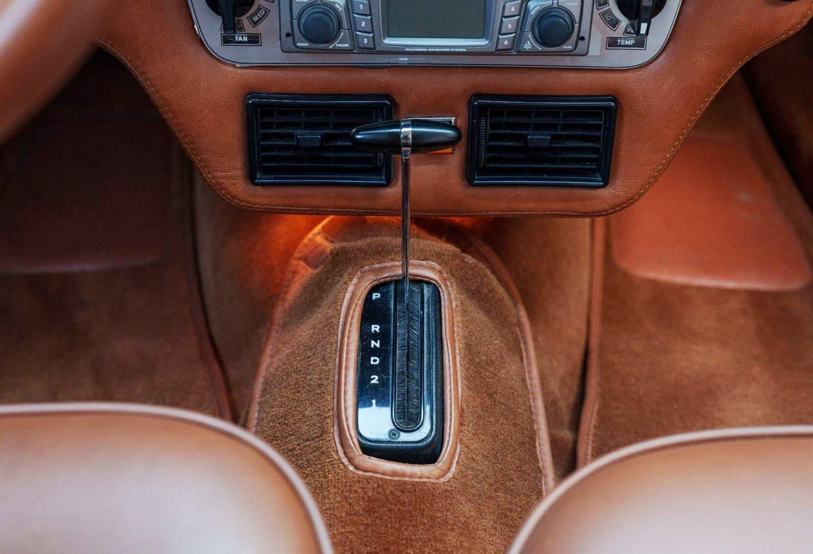 PANTHER DE VILLE V12, foto 20
