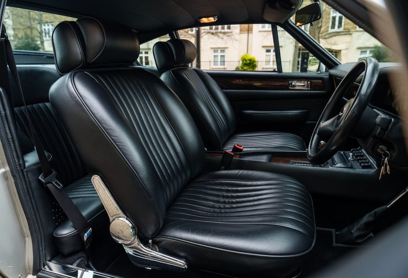 1987 - ASTON MARTIN V8 VANTAGE KENSINGTON SILVER, foto 23