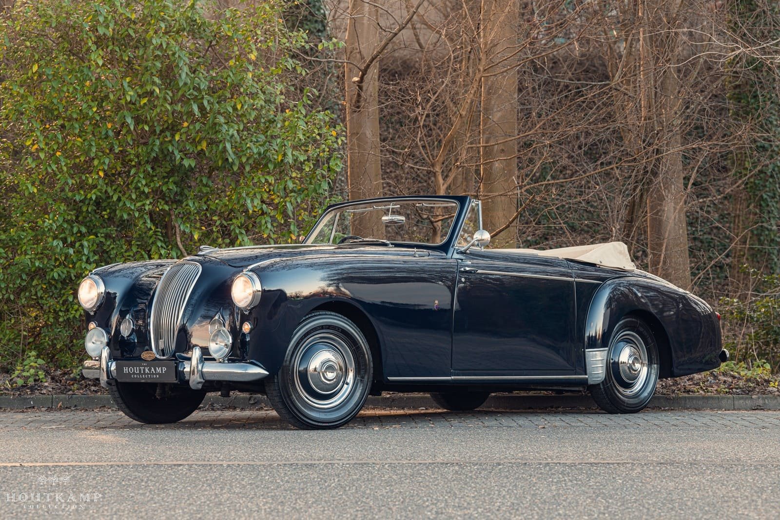 LAGONDA 3 LITRE TICKFORD DROPHEAD COUPÉ, foto 1