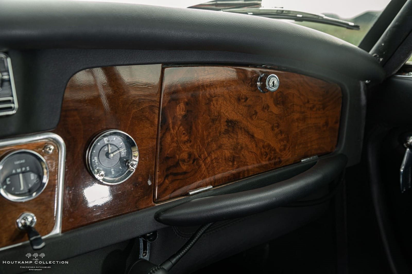 1965 - JENSEN C-V8 COUPE, foto 33