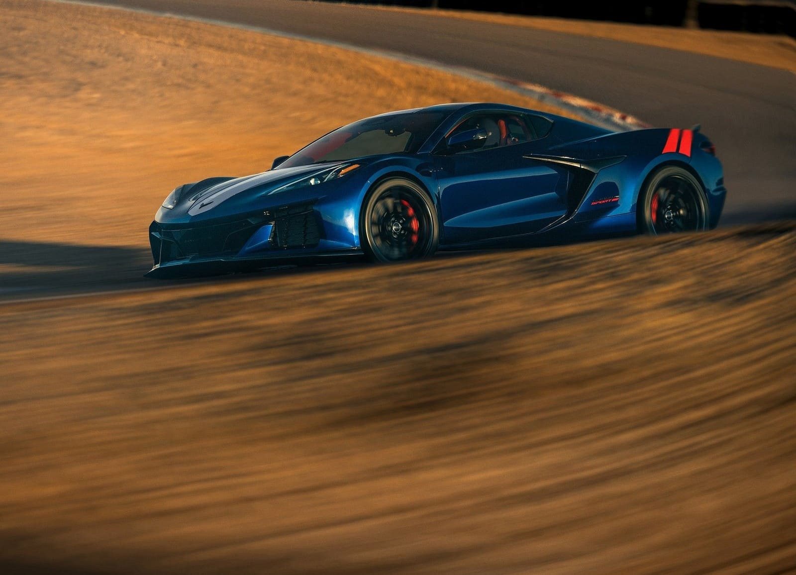 2027 - CHEVROLET CORVETTE GRAND SPORT & GRAND SPORT X, foto 2