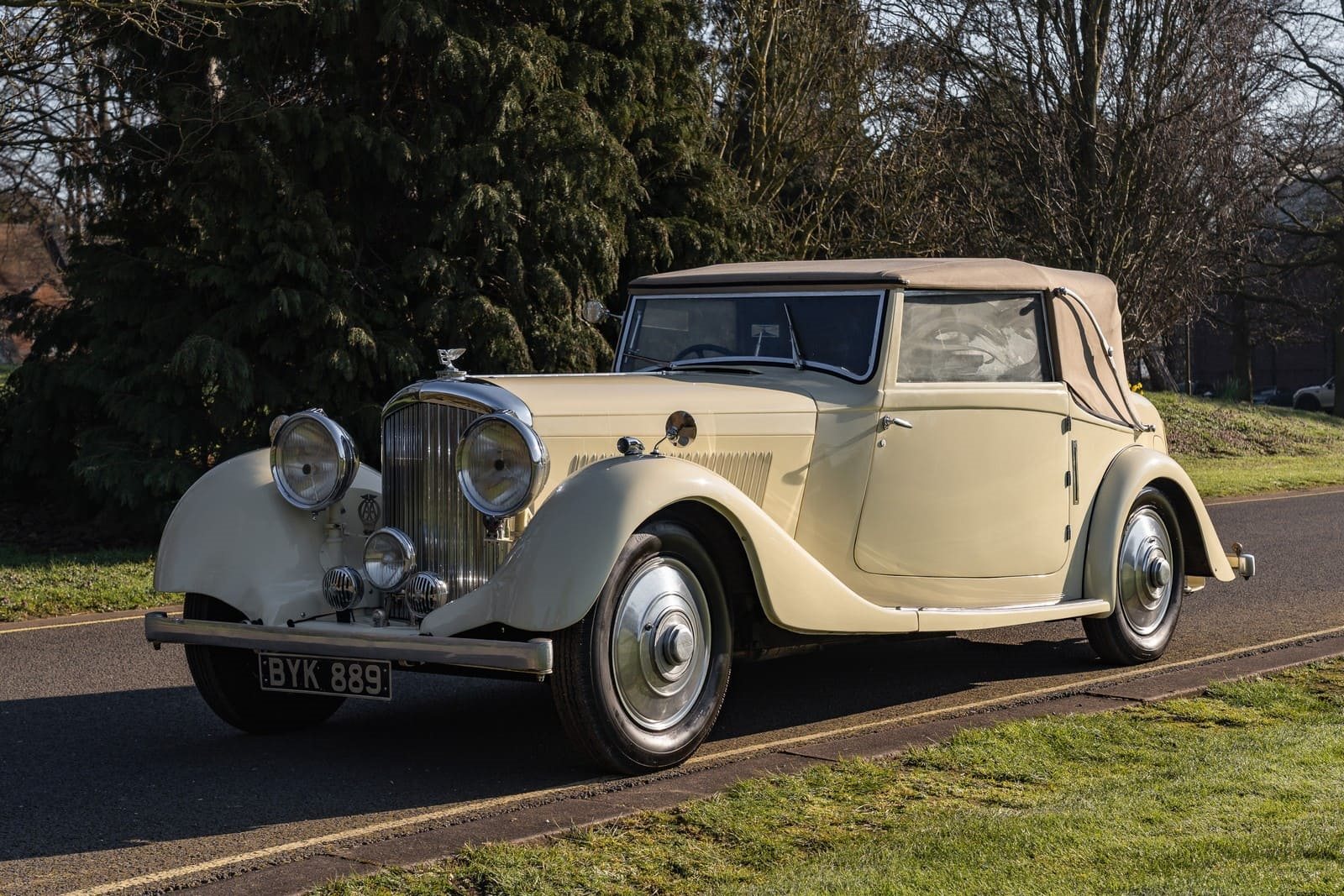 1935 - BENTLEY 3.5 LITRE PARK WARD DROPHEAD COUPÉ, foto 1