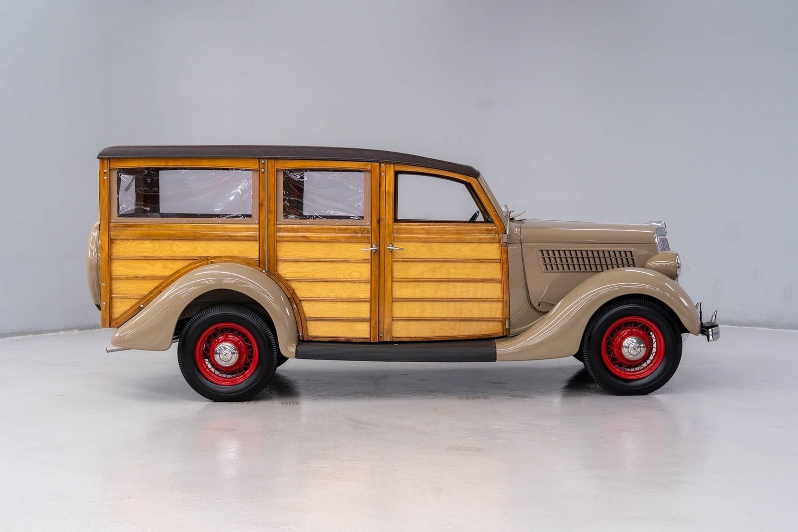 1935 - FORD MODEL 48 WOODY WAGON BROWN, foto 7