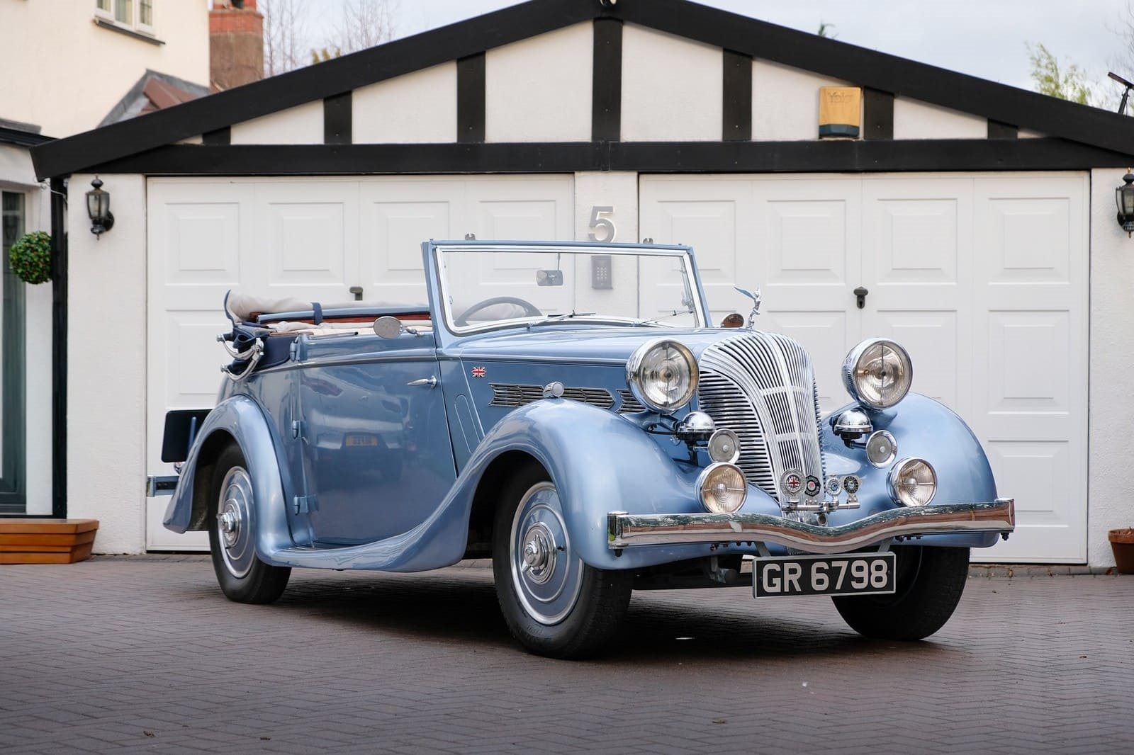 TRIUMPH DOLOMITE 14/60 SALMONS & SONS ‘FOURSOME COUPÉ’, foto 2