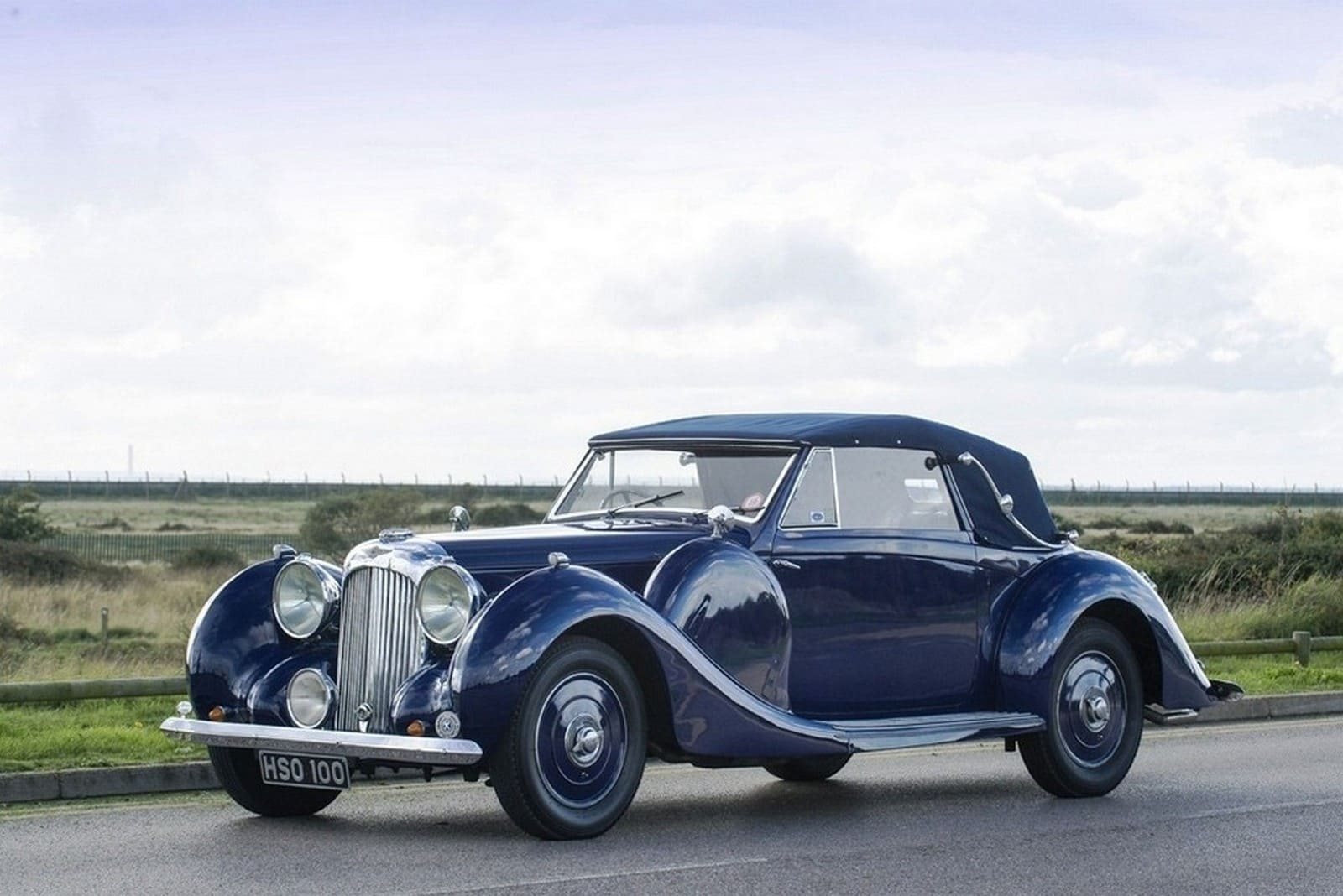 1938 - LAGONDA V12 DROPHEAD COUPE DARK BLUE, foto 2