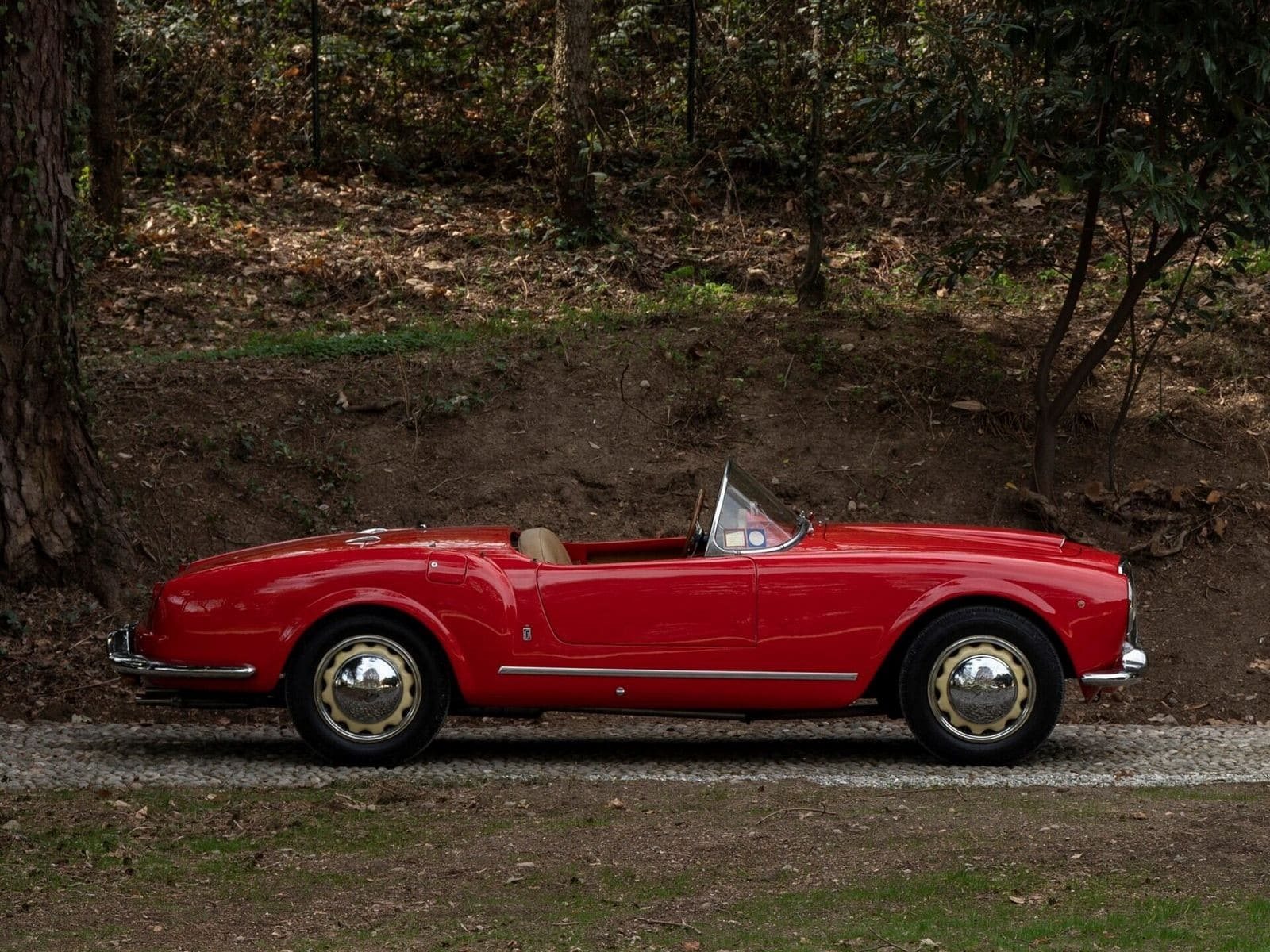 1955 - LANCIA AURELIA B24 SPIDER AMERICA RED, foto 3