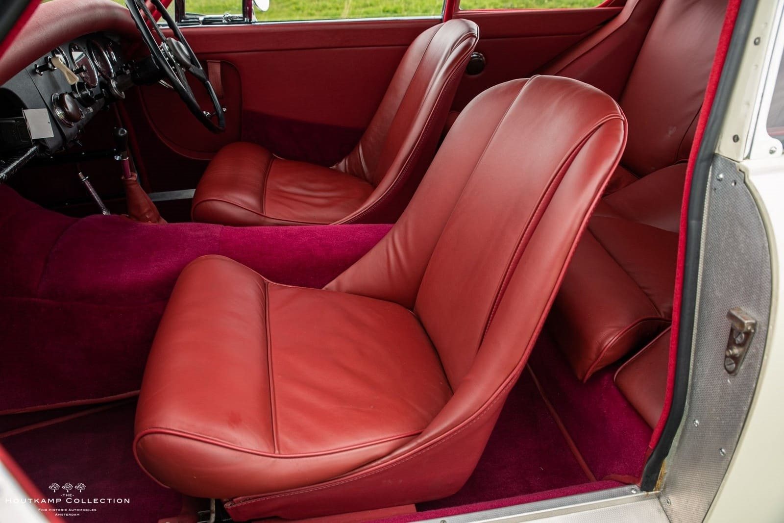 1956 - JENSEN 541 COUPE WHITE, foto 29