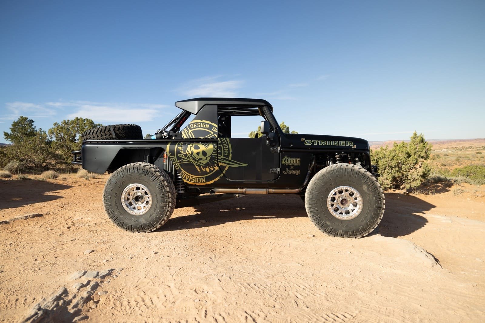 2026 - JEEP WRANGLER STRIKER CONCEPT, foto 1