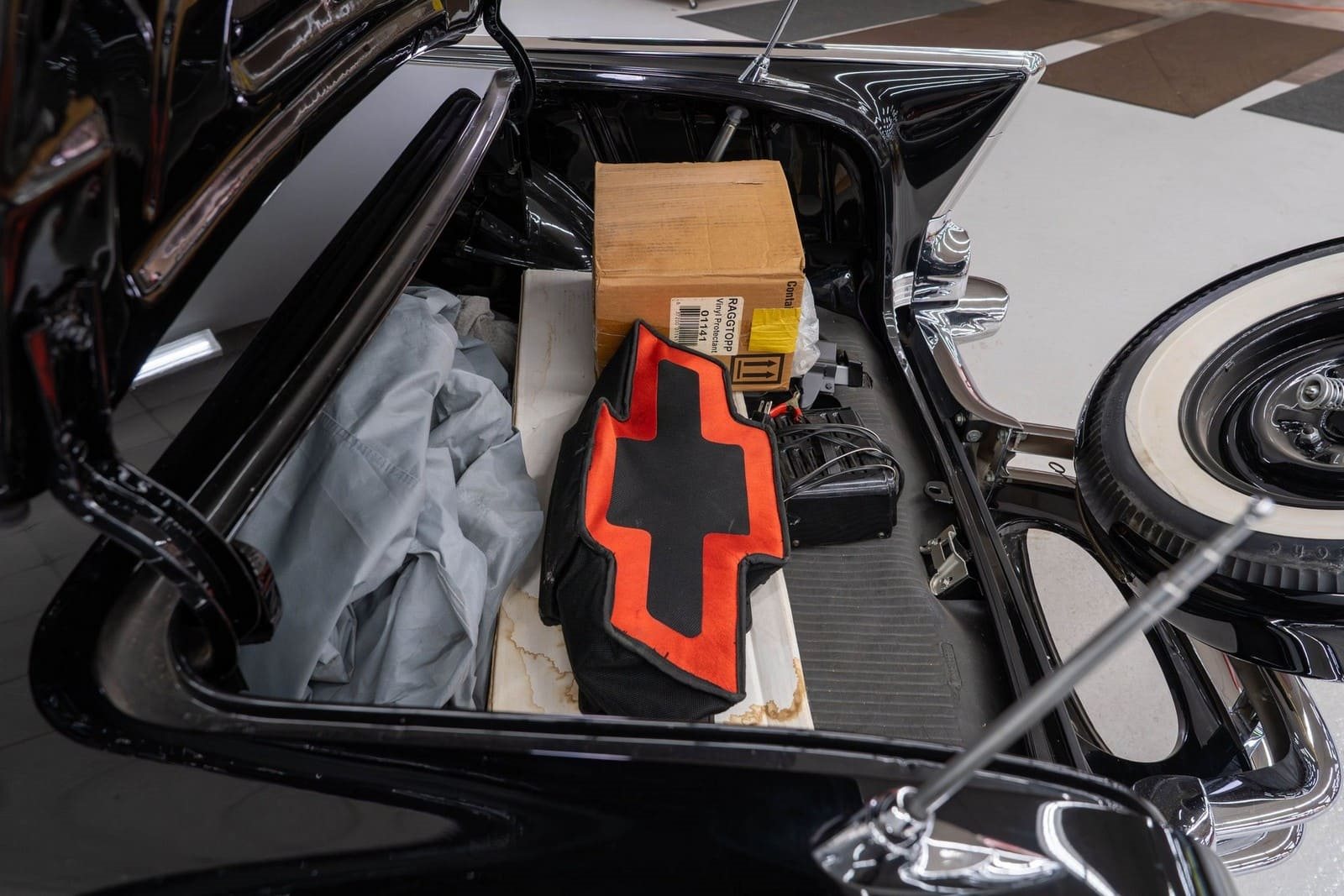 CHEVROLET BEL AIR CONVERTIBLE ONYX BLACK, foto 24