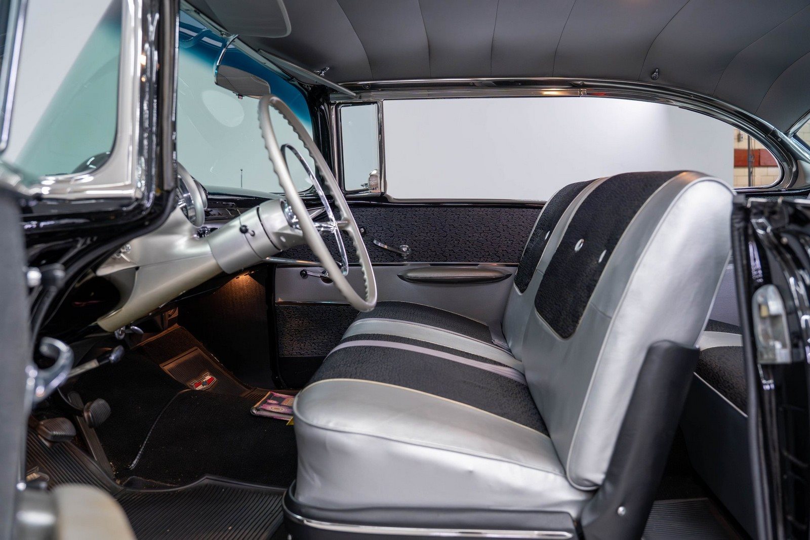 1957 - CHEVROLET BEL AIR SPORT COUPÉ ONYX BLACK, foto 12