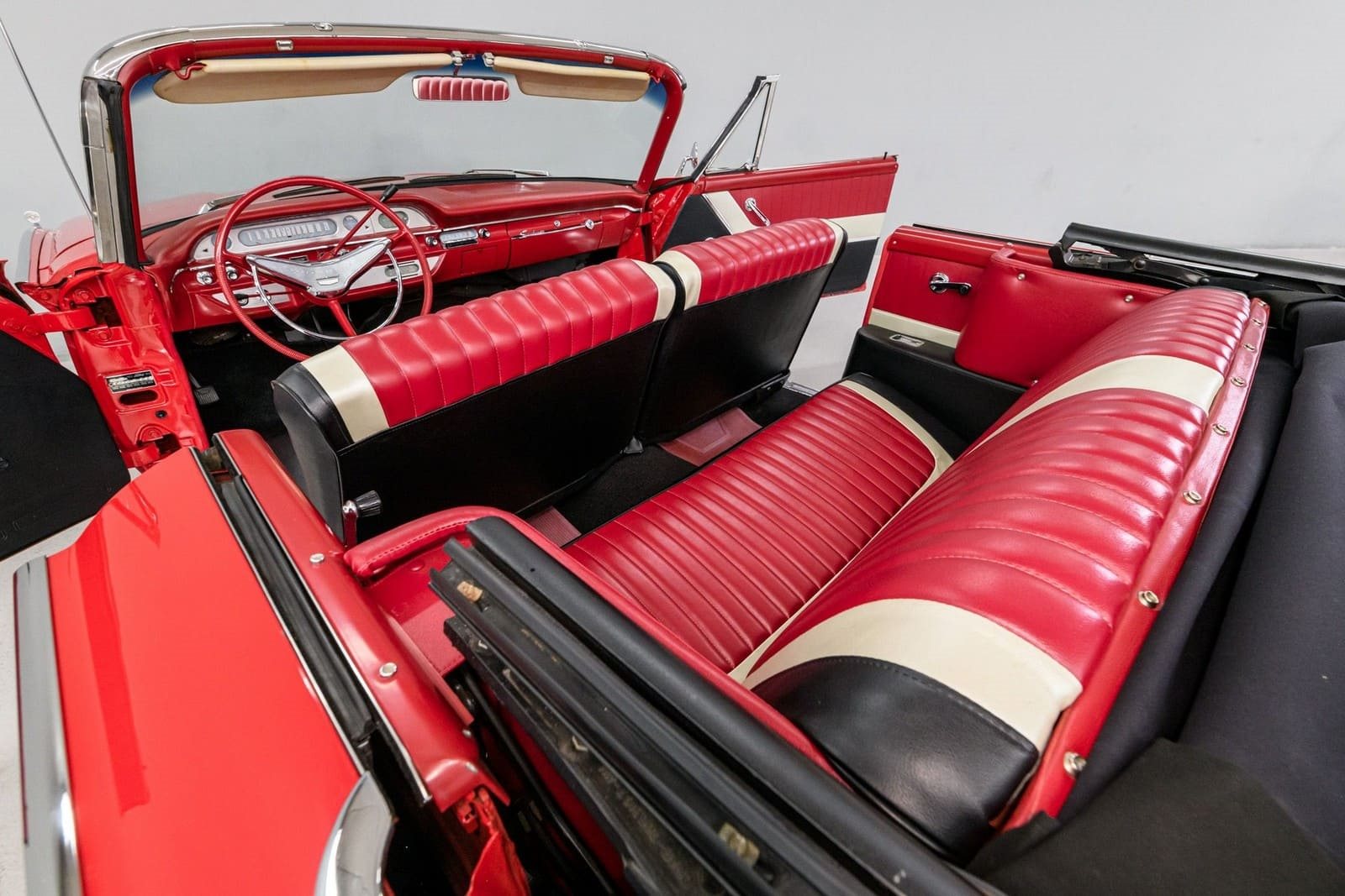 1960 - FORD GALAXIE SUNLINER, foto 21
