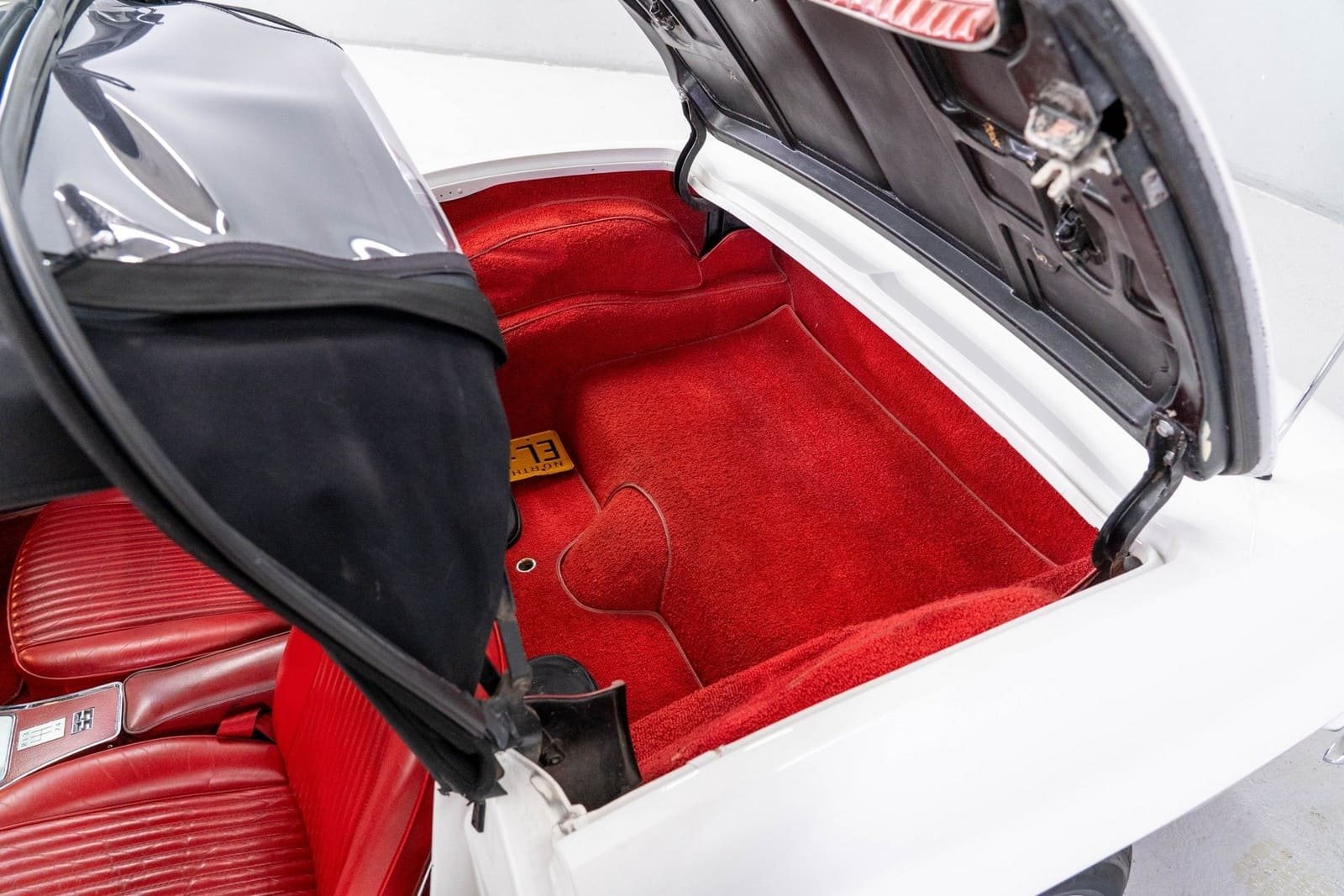 1964 - CHEVROLET CORVETTE CONVETIBLE ERMINE WHITE, foto 32