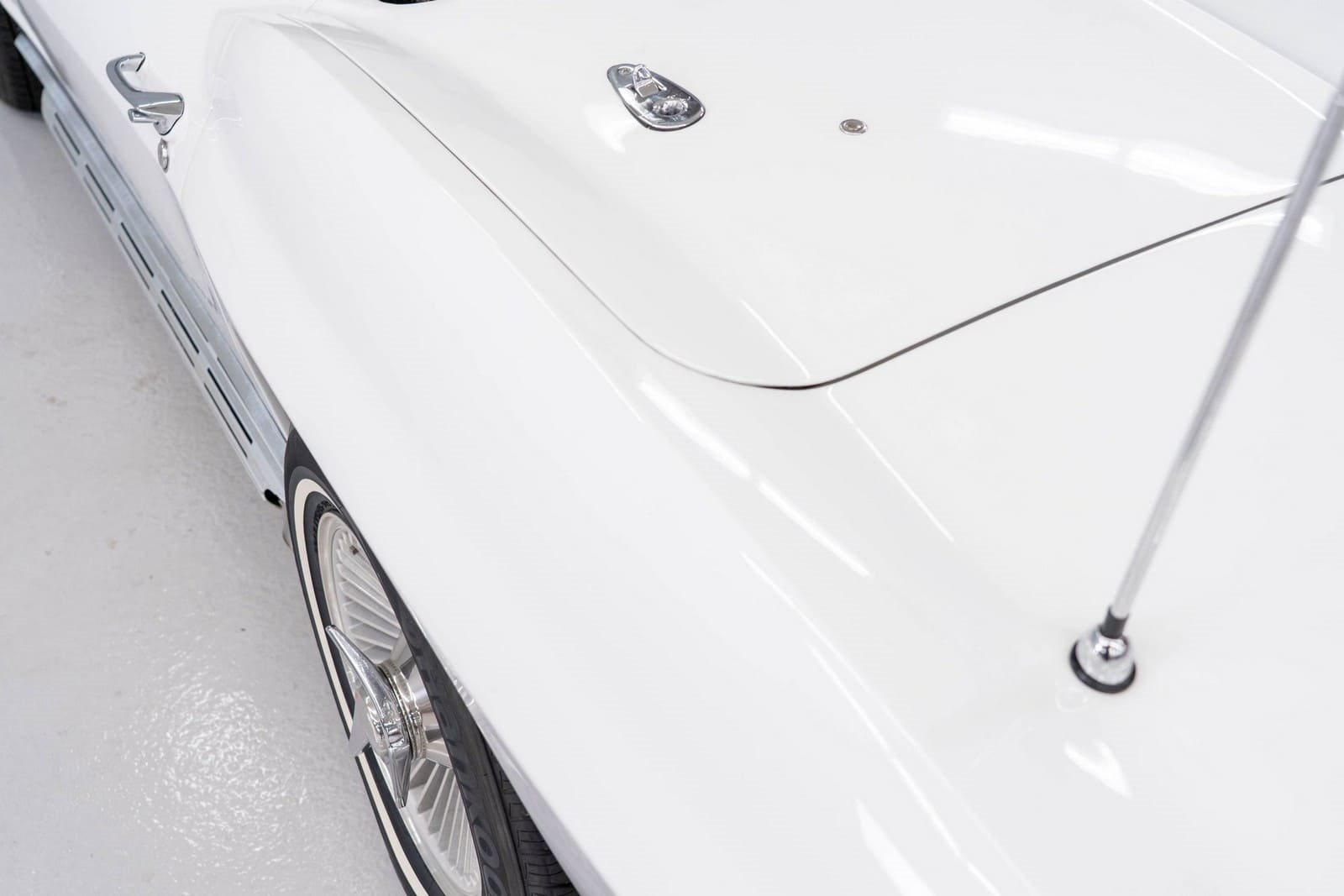 1964 - CHEVROLET CORVETTE CONVETIBLE ERMINE WHITE, foto 48