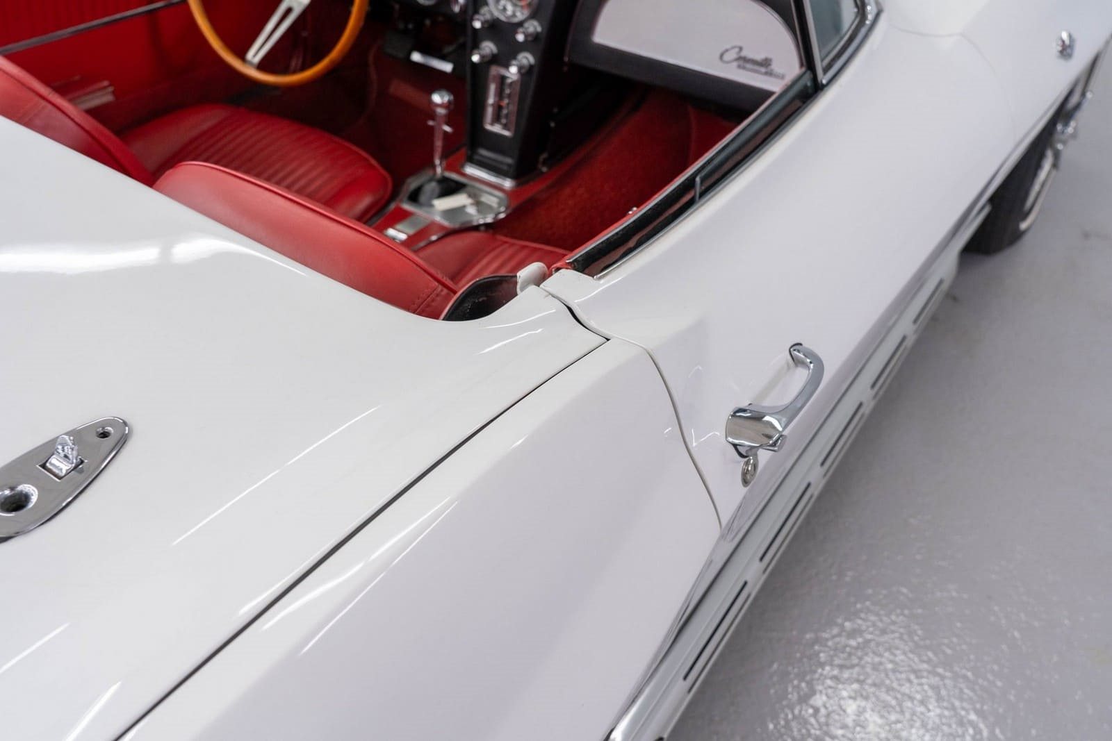 1964 - CHEVROLET CORVETTE CONVETIBLE ERMINE WHITE, foto 57