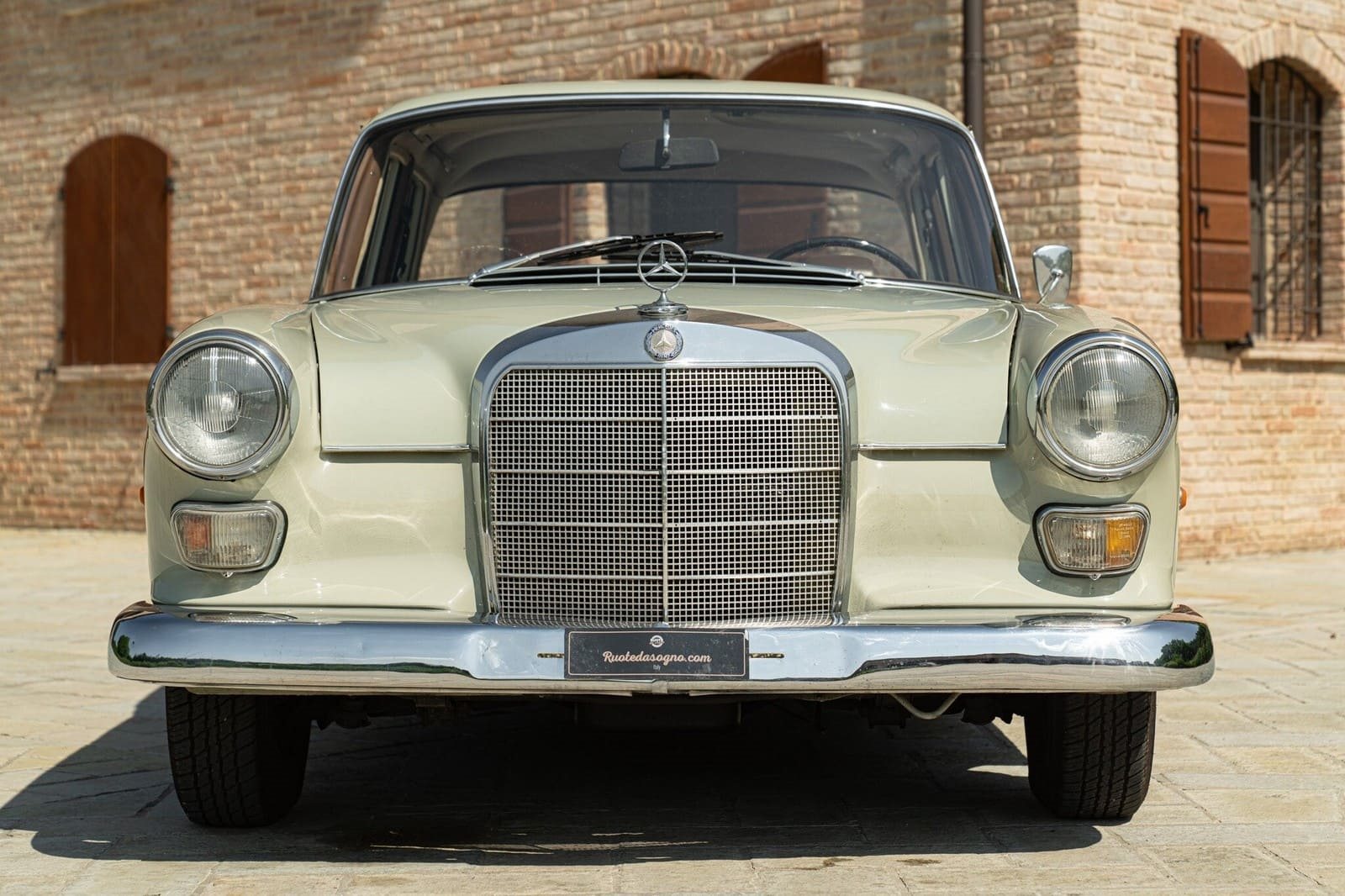 1966 - MERCEDES-BENZ 200, foto 3
