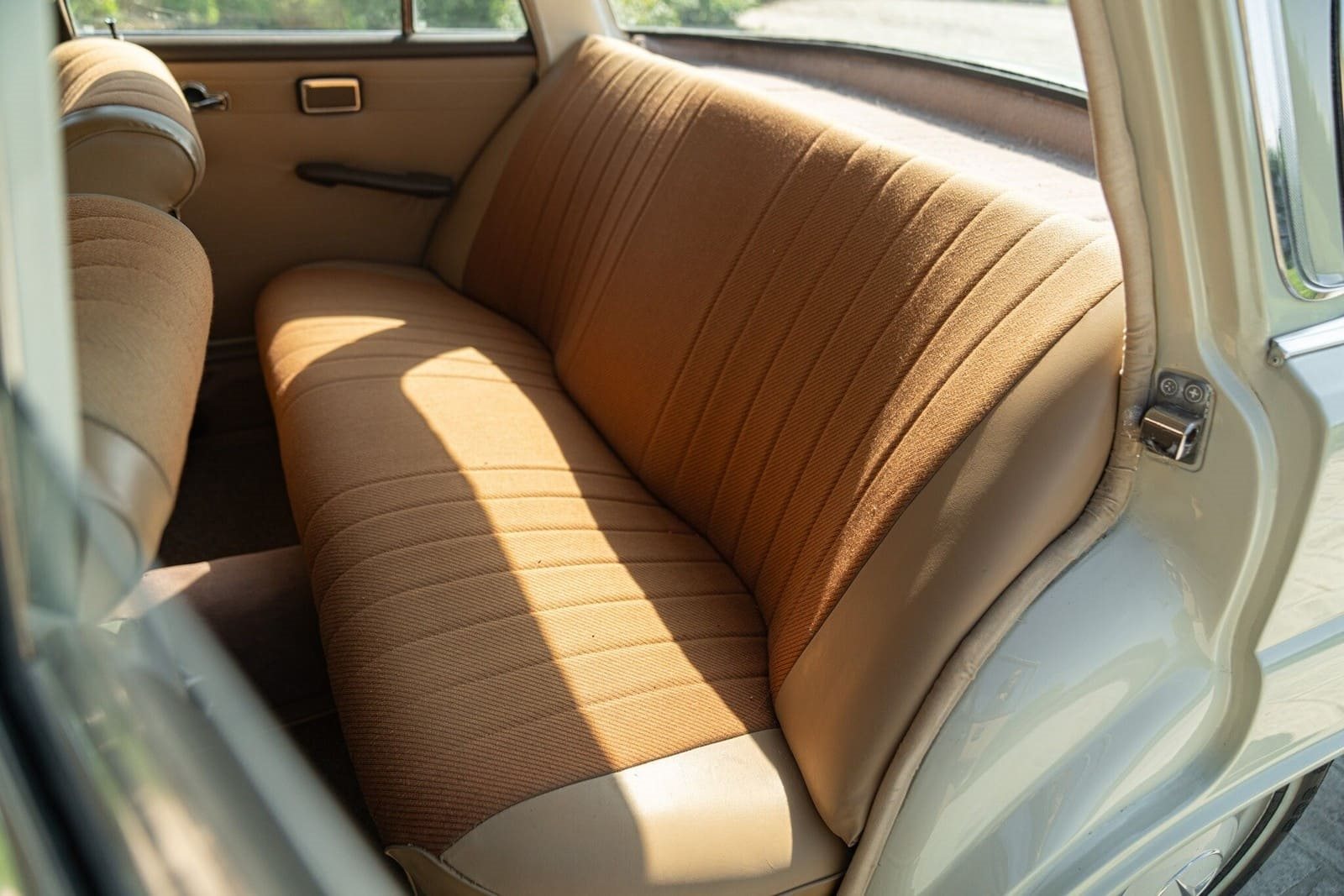 1966 - MERCEDES-BENZ 200, foto 32