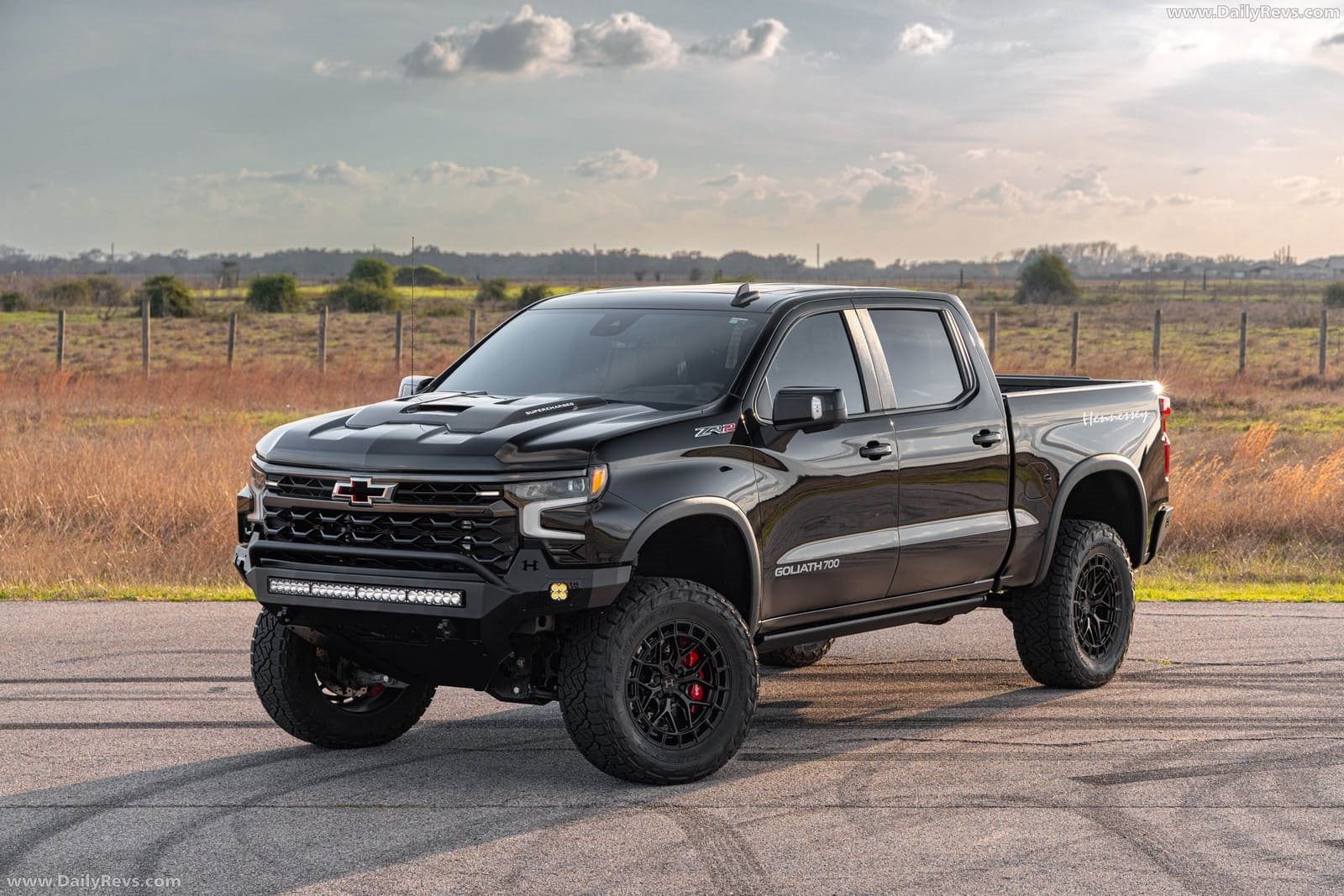 2026 - CHEVROLET SILVERADO ZR2 GOLIATH 700 BY HENNESSEY, foto 1