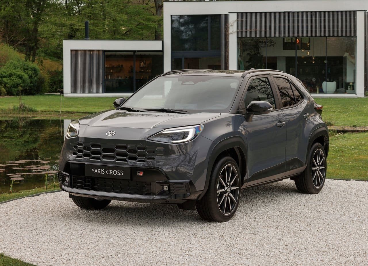 2027 - TOYOTA YARIS CROSS, foto 2