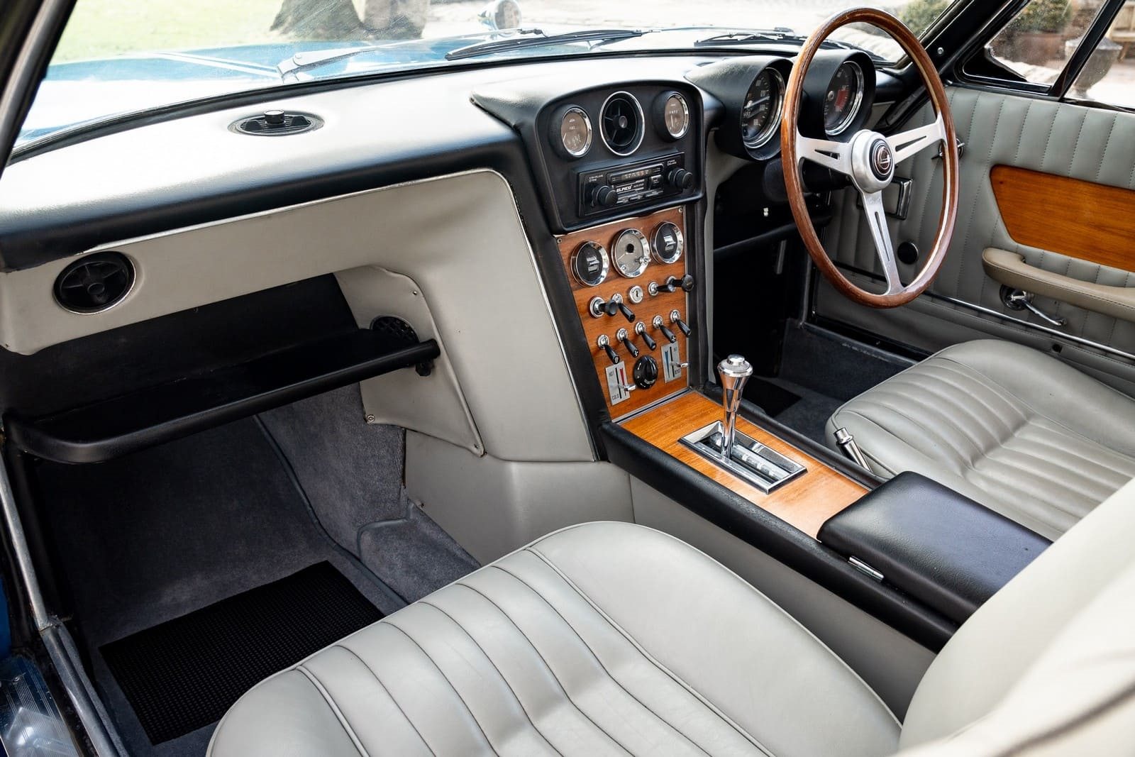 1967 - JENSEN INTERCEPTOR SALOON, foto 52