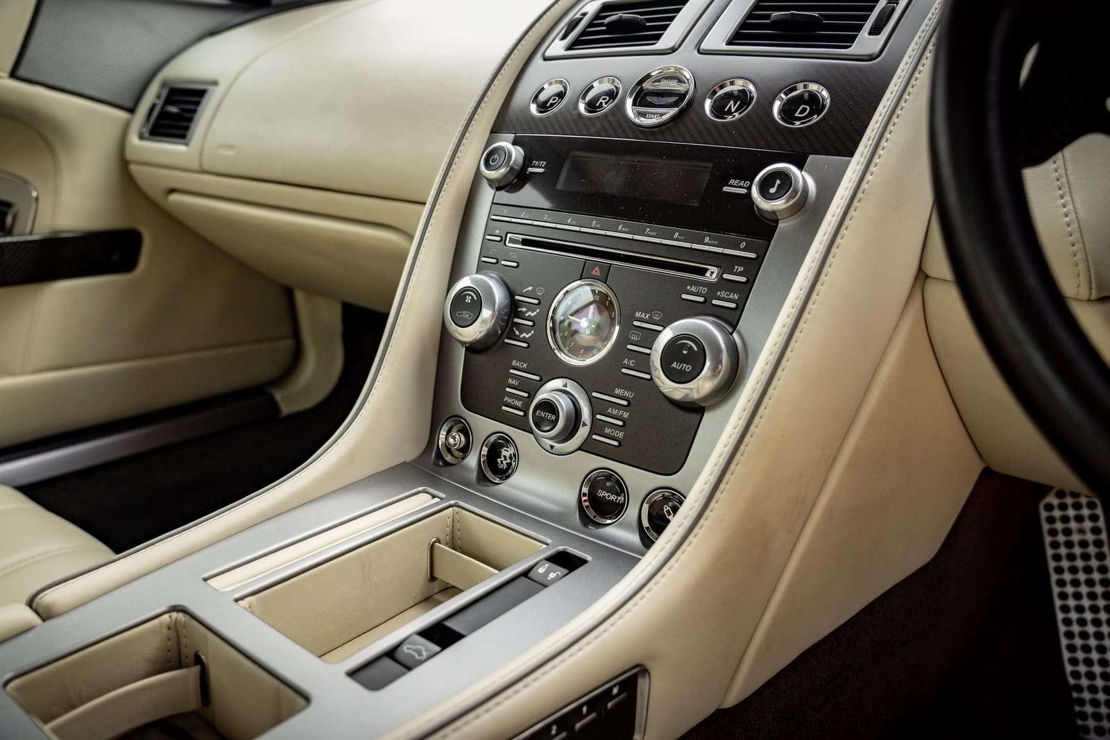 2015 - ASTON MARTIN DB9, foto 67
