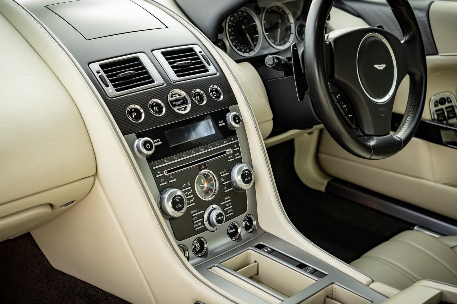 2015 - ASTON MARTIN DB9, foto 79