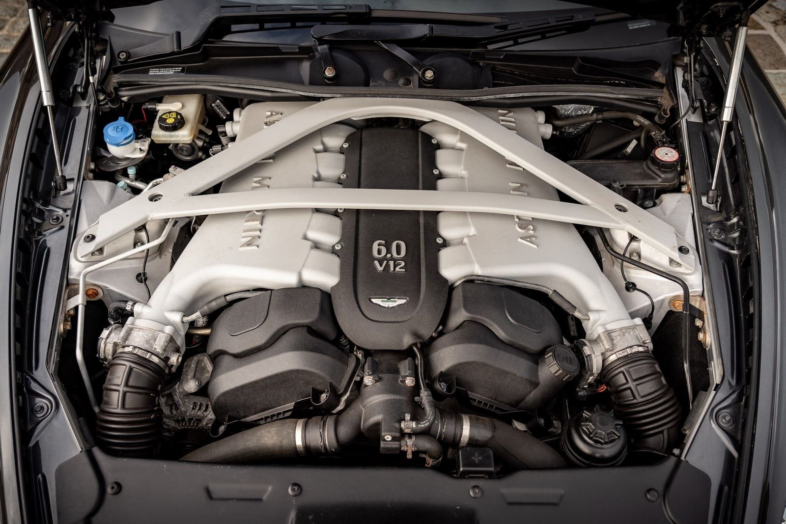 2015 - ASTON MARTIN DB9, foto 82