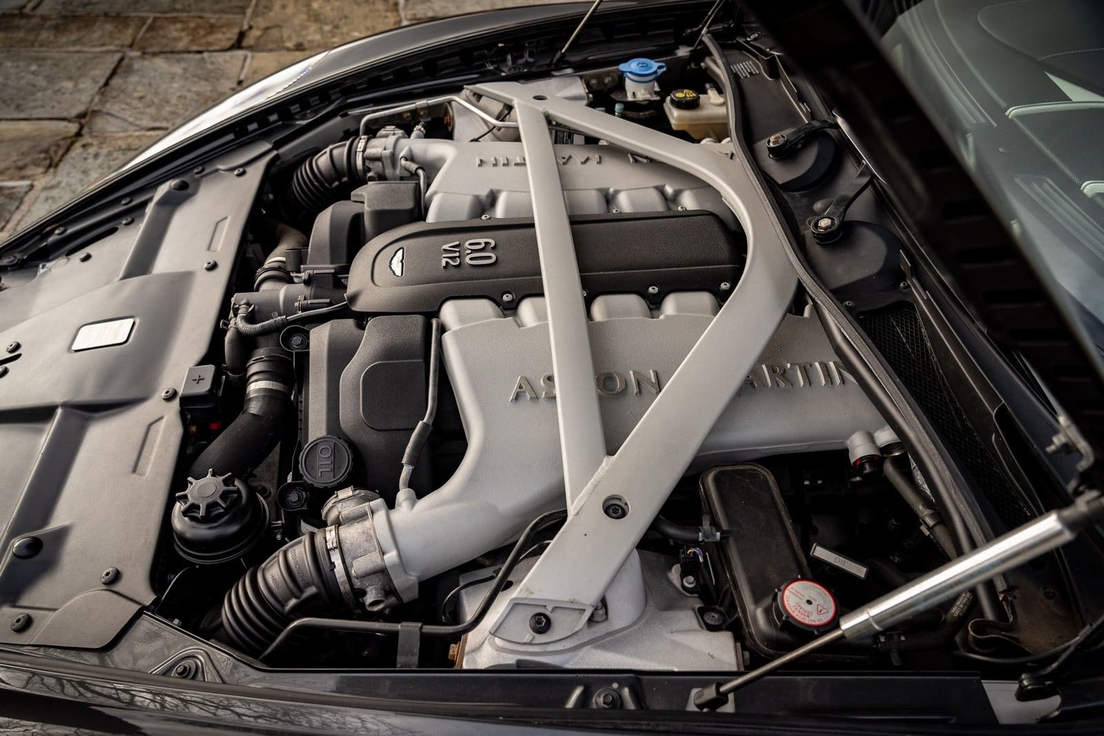2015 - ASTON MARTIN DB9, foto 88