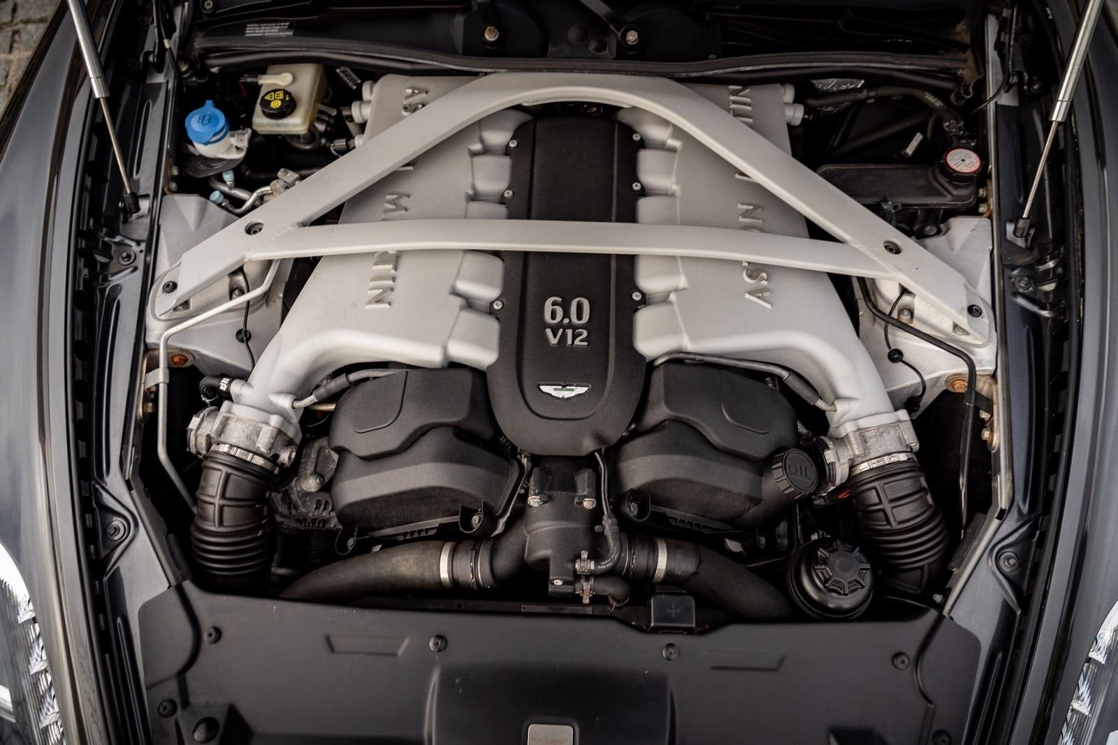 2015 - ASTON MARTIN DB9, foto 89