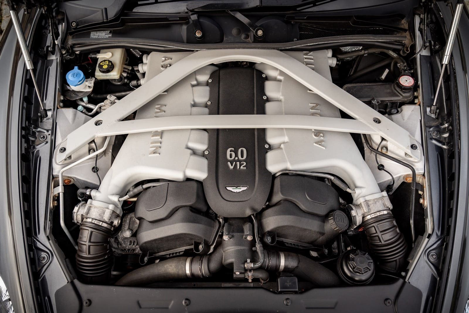 2015 - ASTON MARTIN DB9, foto 90