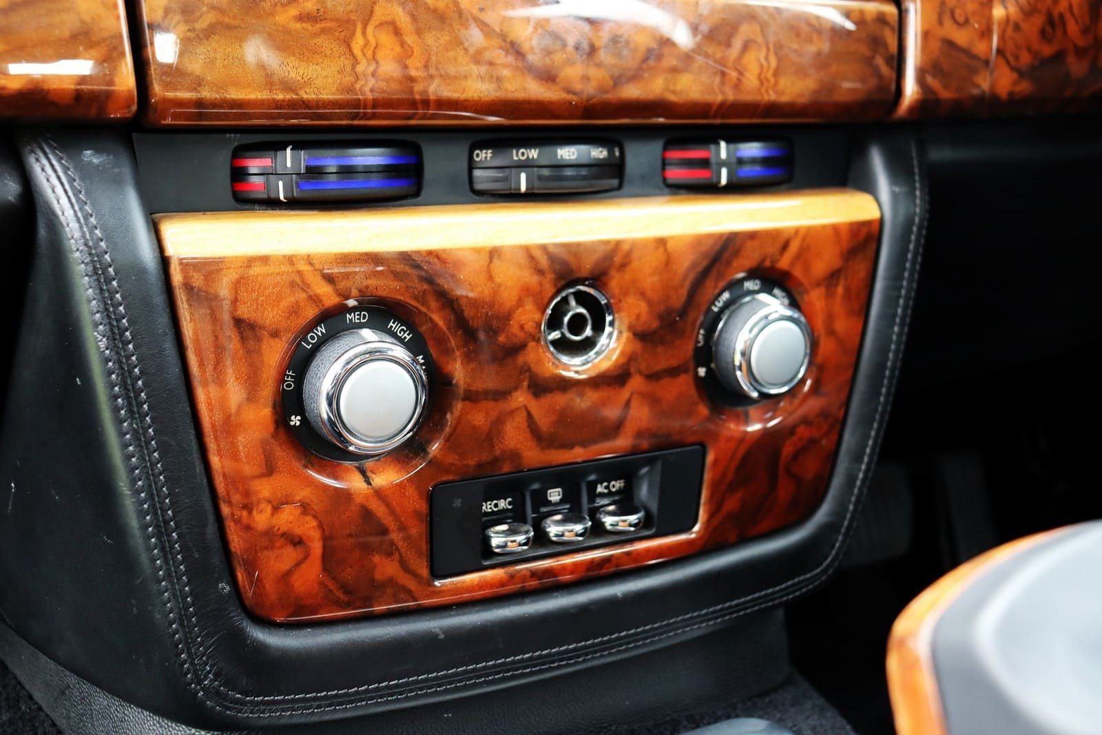 2003 - ROLLS-ROYCE PHANTOM SILVER, foto 64