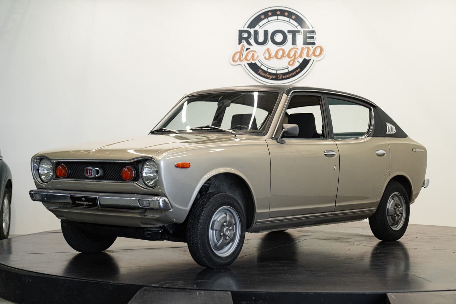 1975 - DATSUN 100A, foto 1