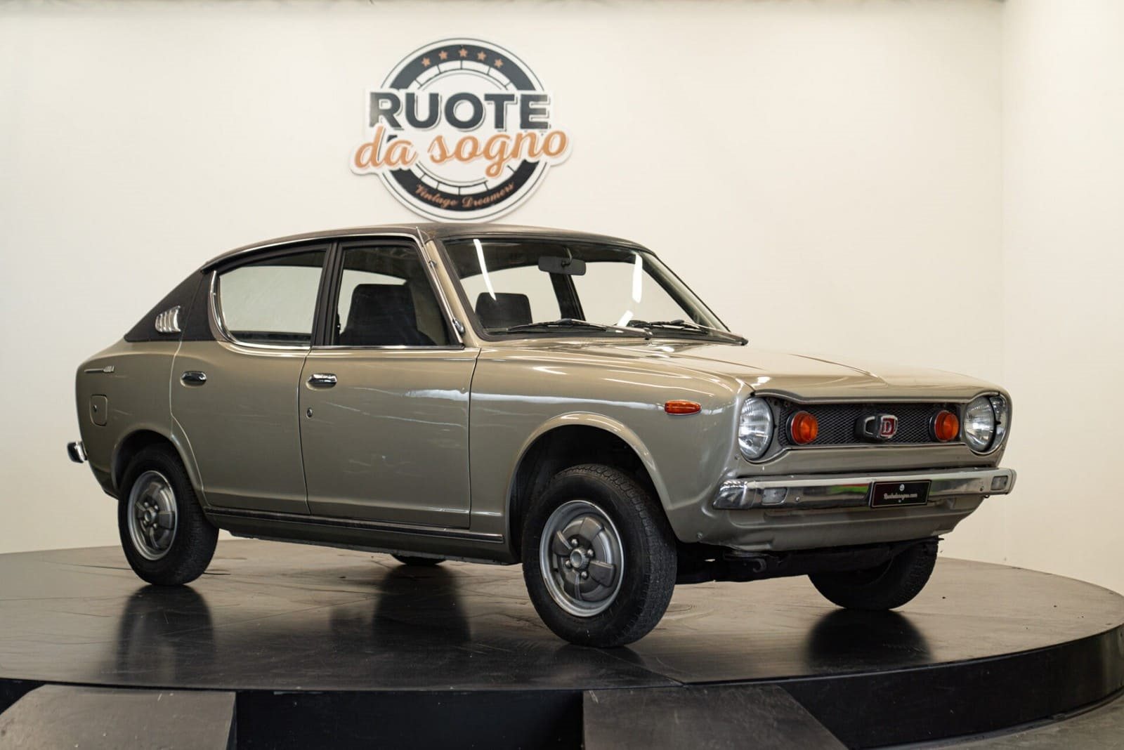 1975 - DATSUN 100A, foto 2