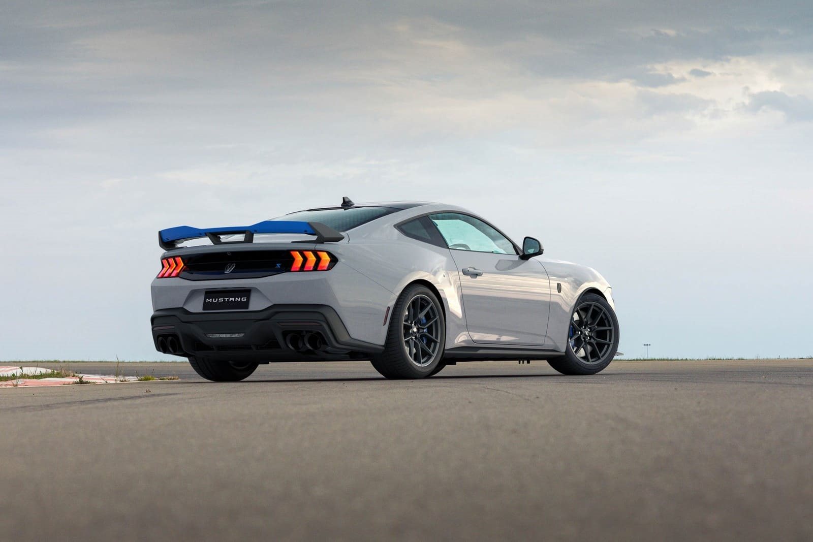 2026 - FORD MUSTANG DARK HORSE T8-SPEC, foto 7
