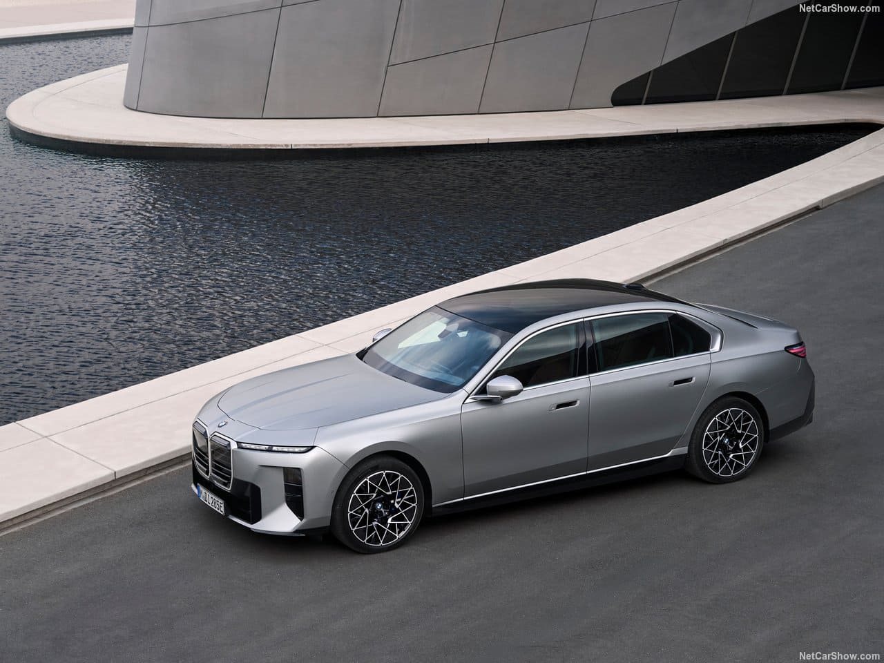 2027 - BMW i7, foto 3