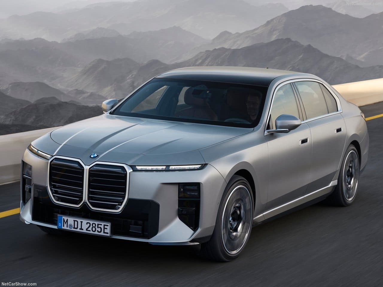 2027 - BMW i7, foto 5