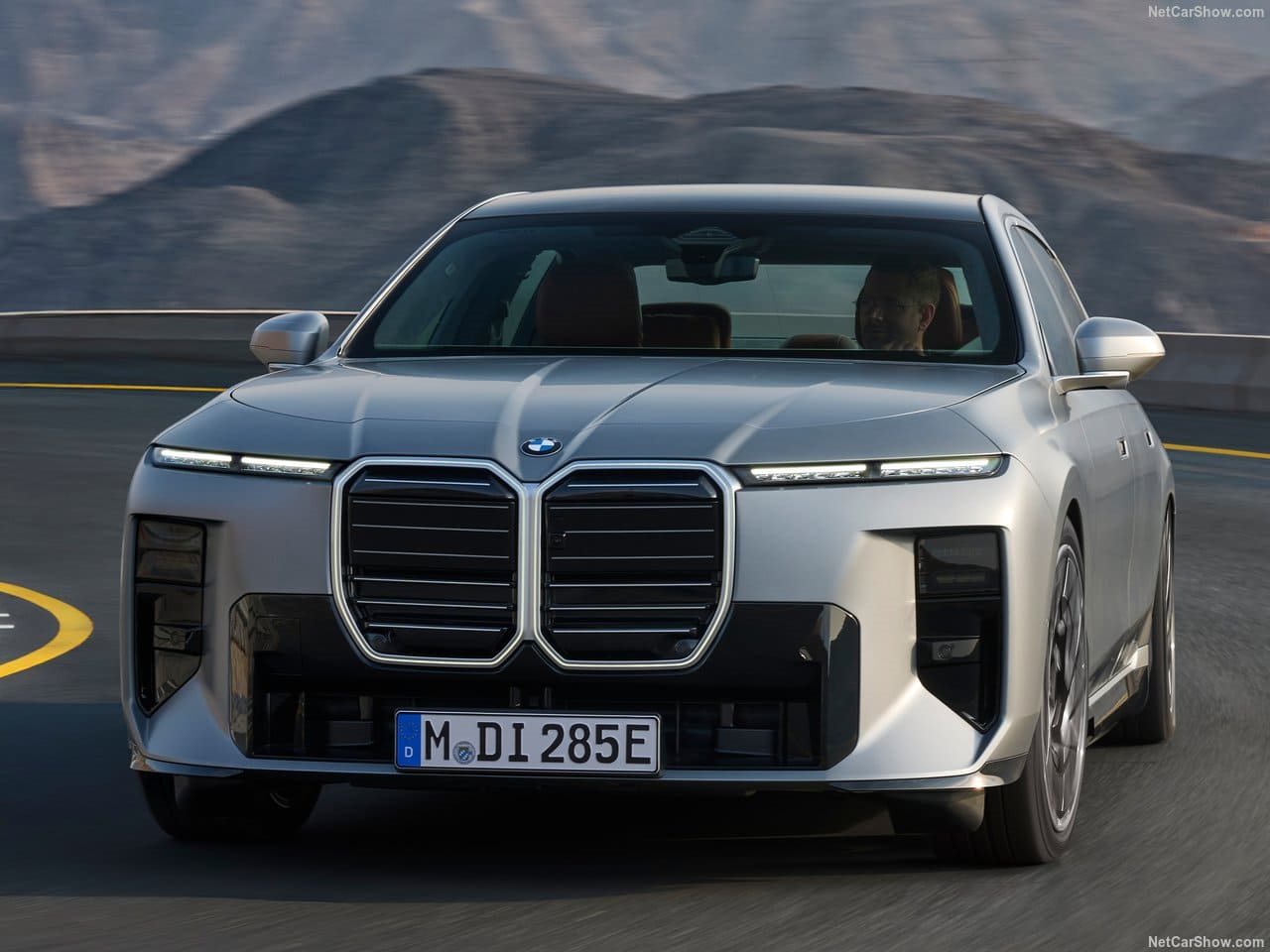2027 - BMW i7, foto 7