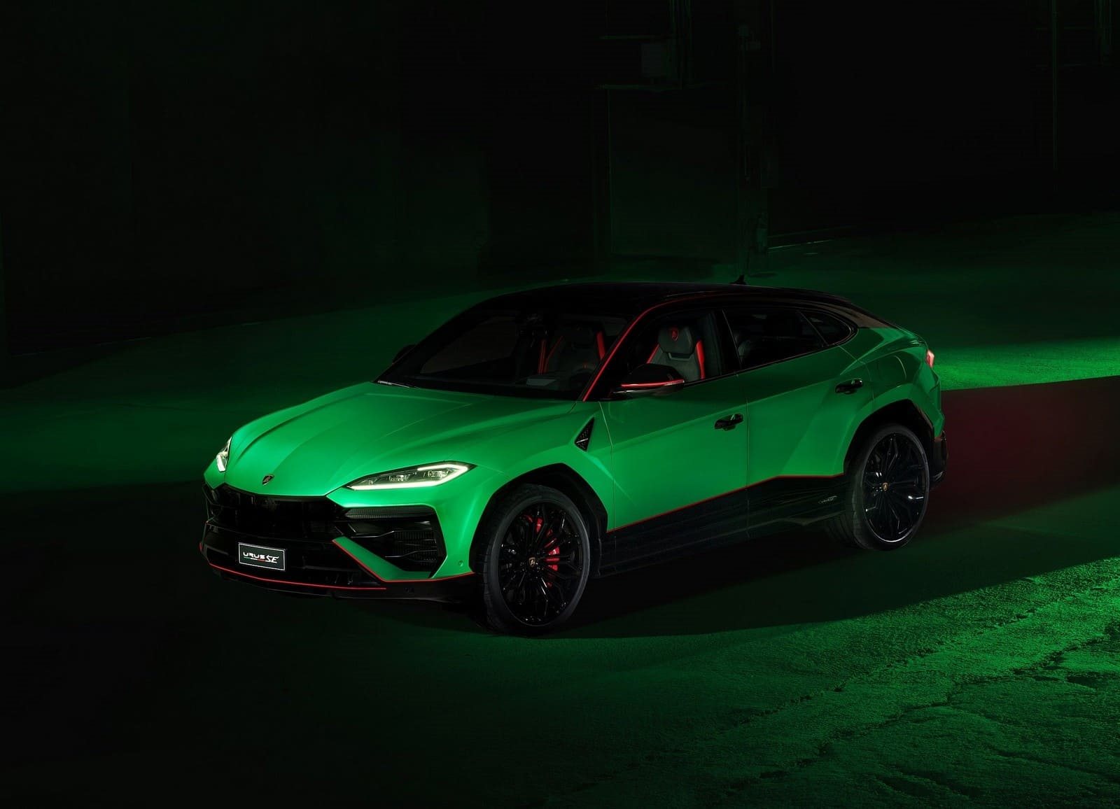 2026 - LAMBORGHINI URUS SE TETTONERO CAPSULE, foto 1